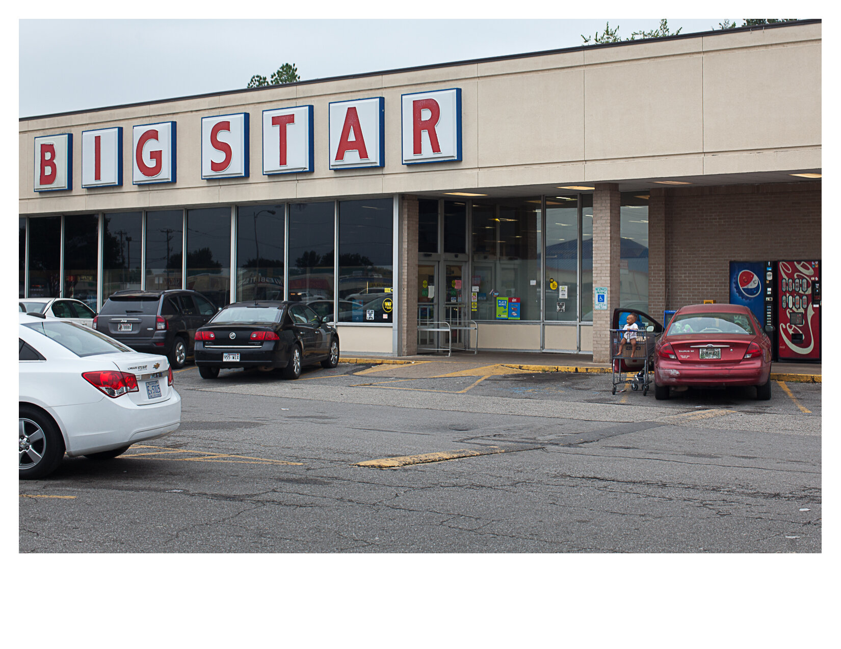 Outside the BIg Star Supermarket, West Memphis, AR