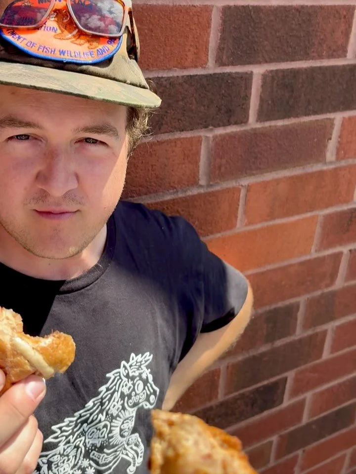 CLASSIC X BUNS AMMARIGHT?

We soaked a bunch of dried fruit in Lapsang Souchong tea (nice and smoky), a lil rum, and dark beer, then added hazelnuts, pistachio, and candied citrus peel for some deep and balanced flavor. 😵
These will be available Fri