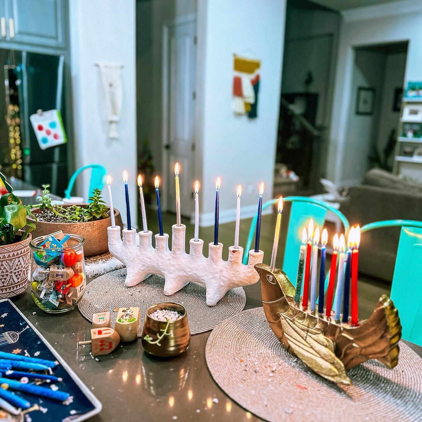 Tonight we celebrated the last night of Hanukkah! It&rsquo;s been 8 crazy but wonderful nights. Swipe to the end to see the last flames burning out. 🕎 Thank you for letting me share our holiday with you. In a time when being Jewish can be a bit scar
