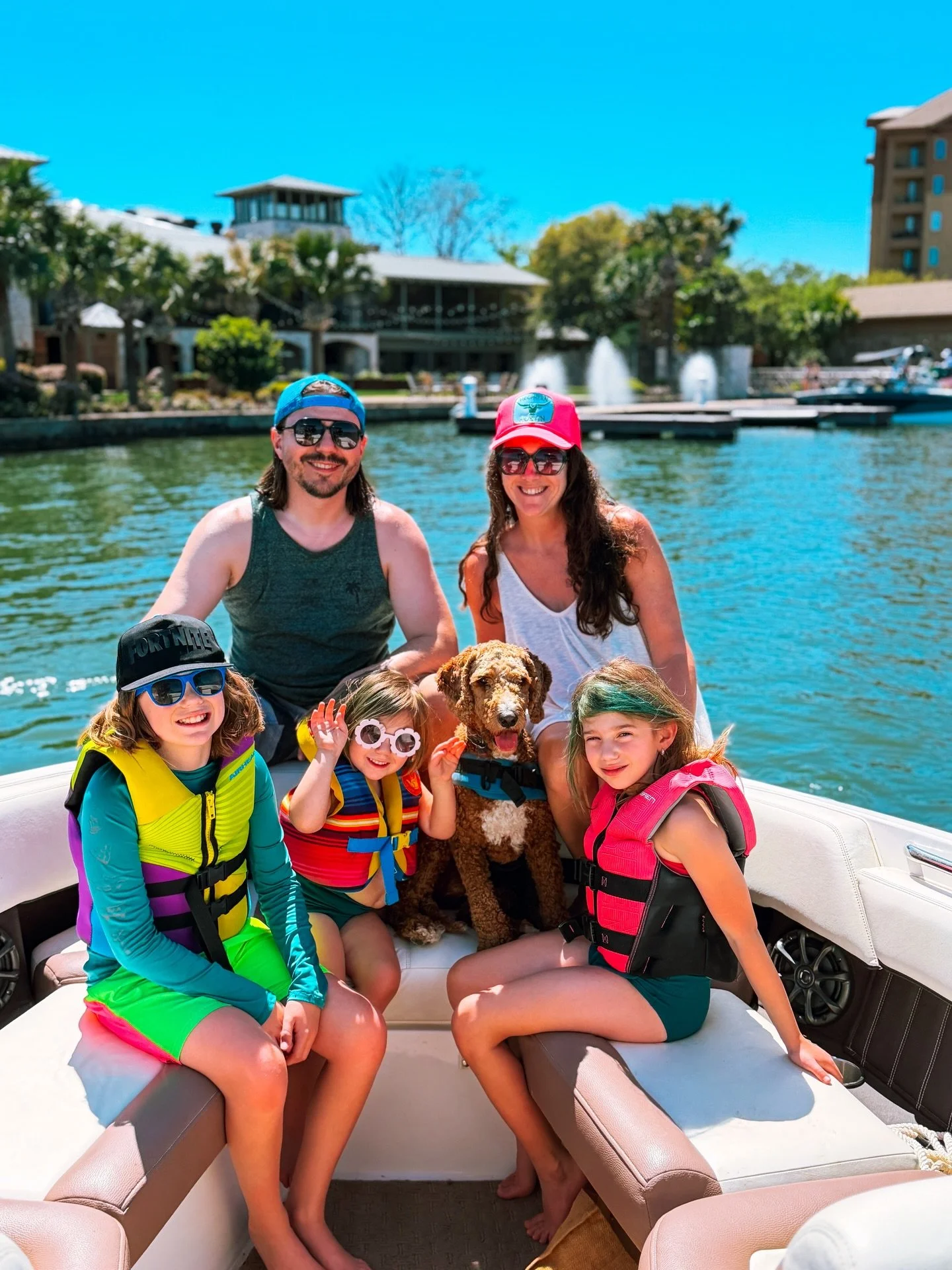 Swipe for 17 years ago today, same place. ✨ 💕