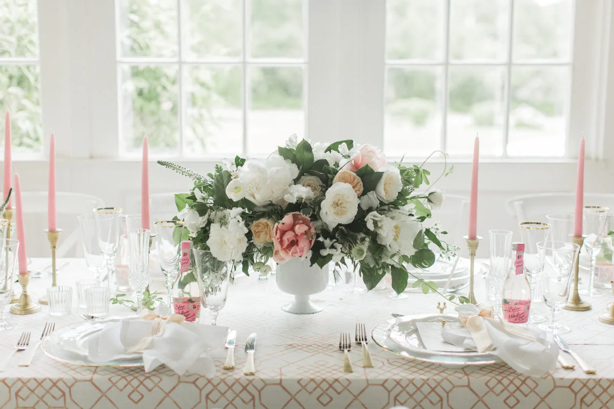Are you stuck browsing Pinterest and thinking about how much every wedding looks exactly the same?? We feel ya. 2019 is full of new and inspiring bridal trends that are sure to set you apart from the rest! We like to say that individuality is built into these trends. Here are seven of our favorites with tips on how to incorporate them into your wedding, what works well with them, and what kind of vibe they can create for your wedding!