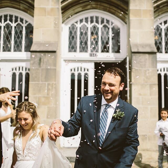 Our first EVER couple married at The Broadway Avenue (pre-construction)! Excited to get a few blog posts up on our website of these beautiful Micro weddings we had last month 🤍
#firstwedding #broadwaywedding #thebroadwayavenue #weddingvenue #grandra