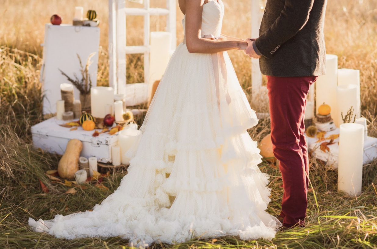 6 Fall Wedding Venues In Michigan