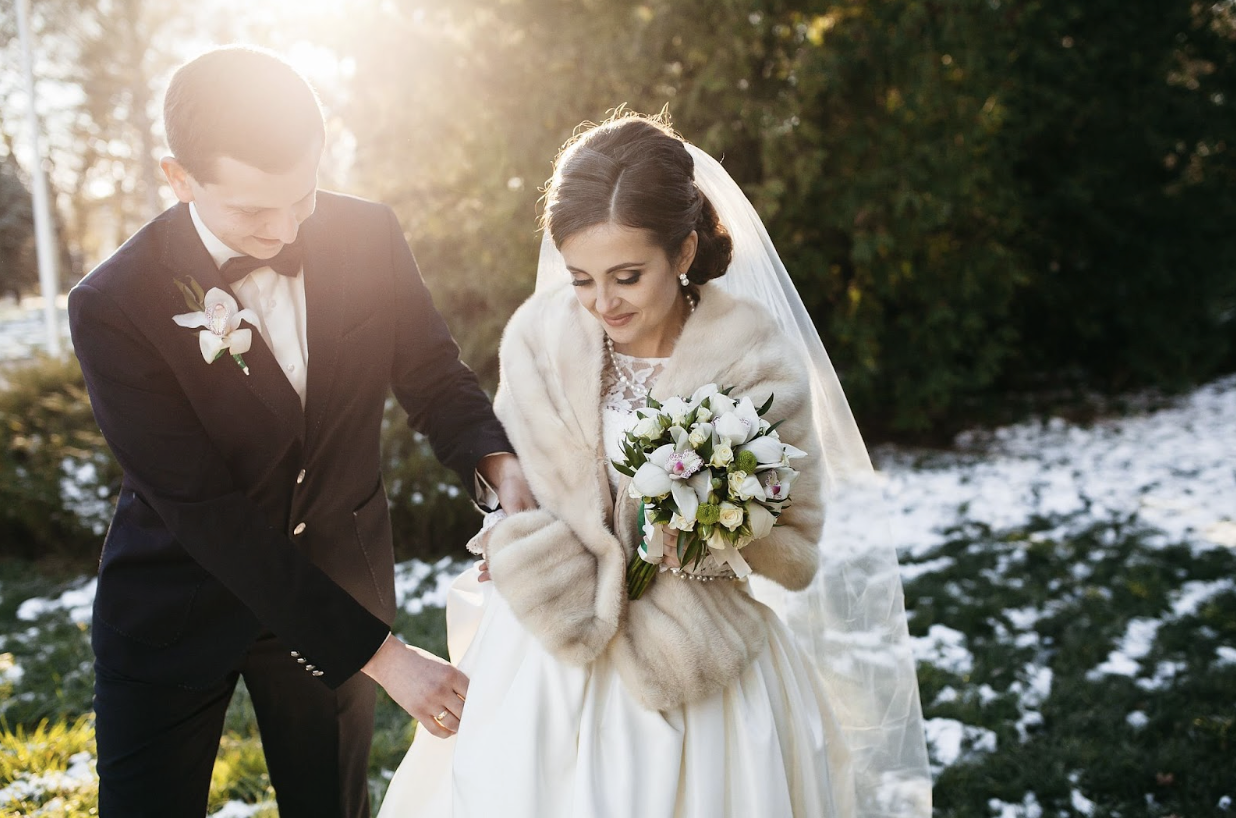 winter weddings in Michigan​