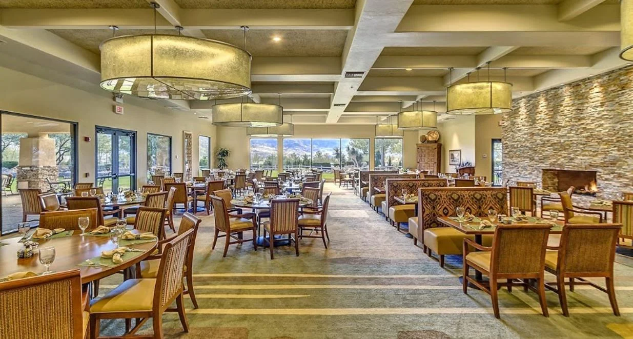 Maindiningroom.jpg