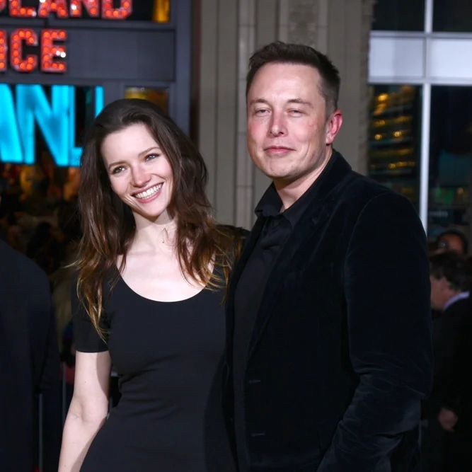 elon+musk+and+wife.jpg
