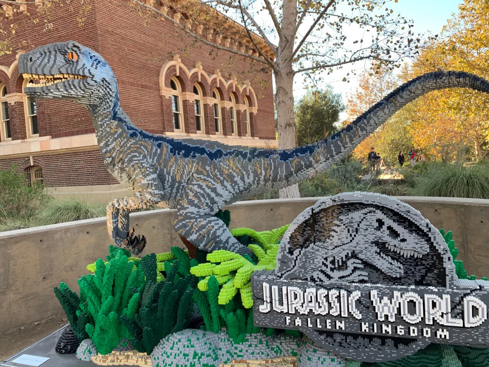 LEGO Velociraptor.jpg