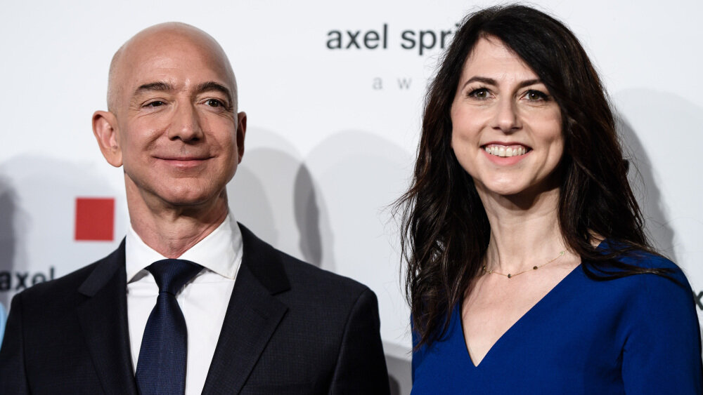 Jeff & MacKenzie Bezos _google.jpg