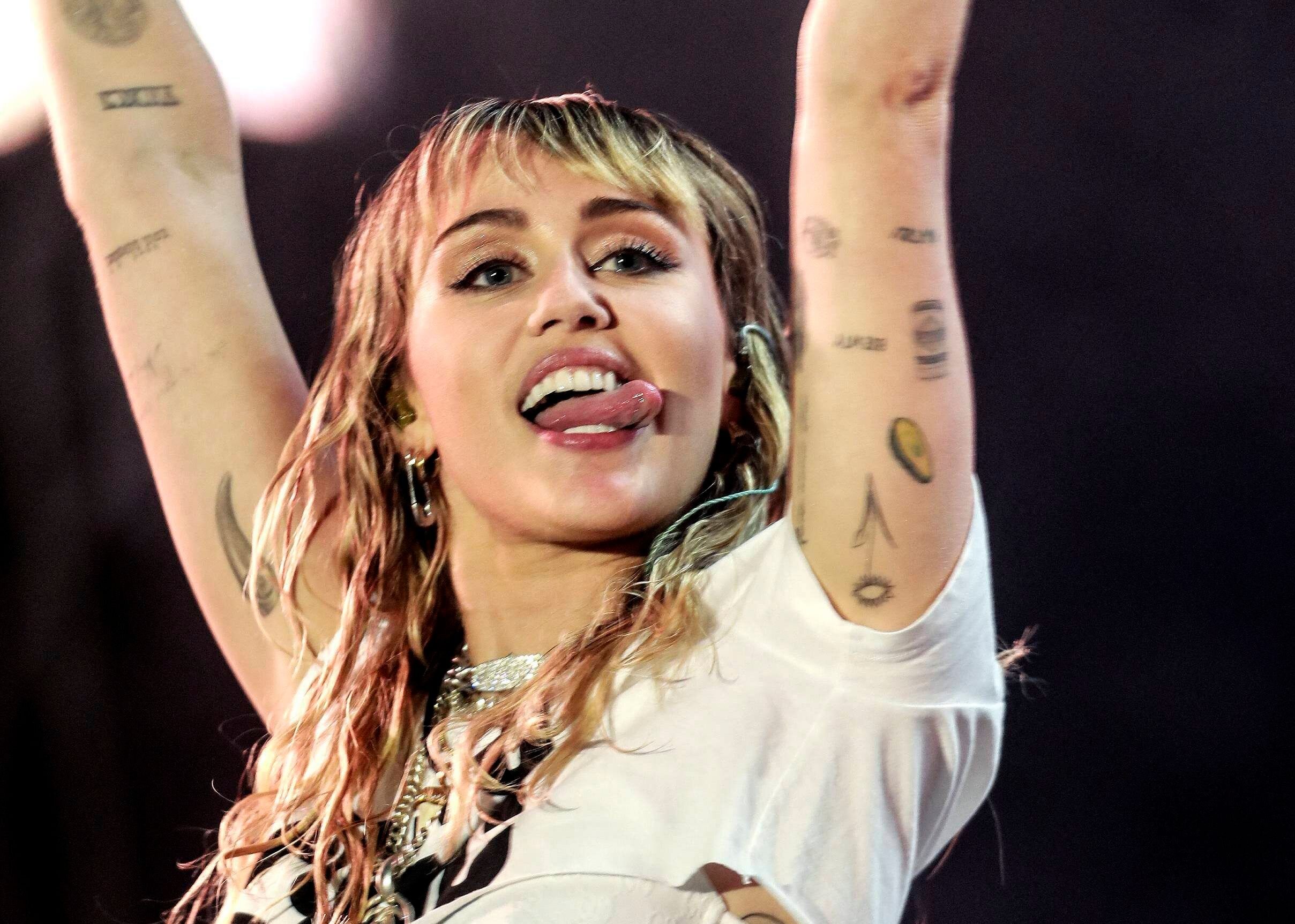 The Daily Dropout — How Hot Is She Now? Miley Cyrus Edition