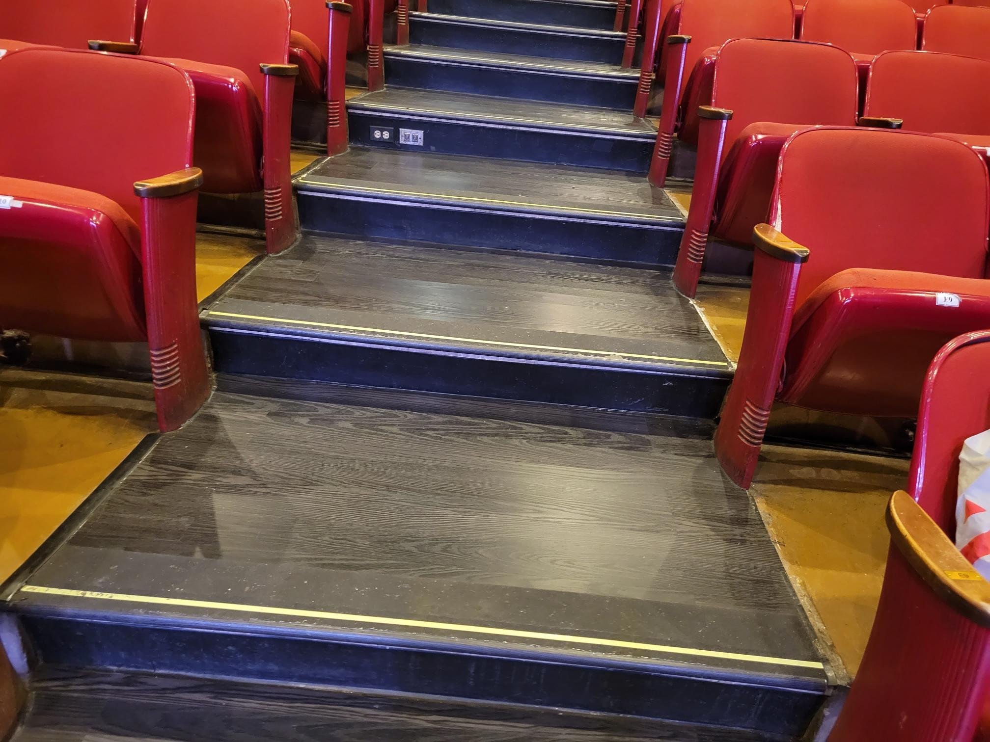 House Center Aisle.jpg