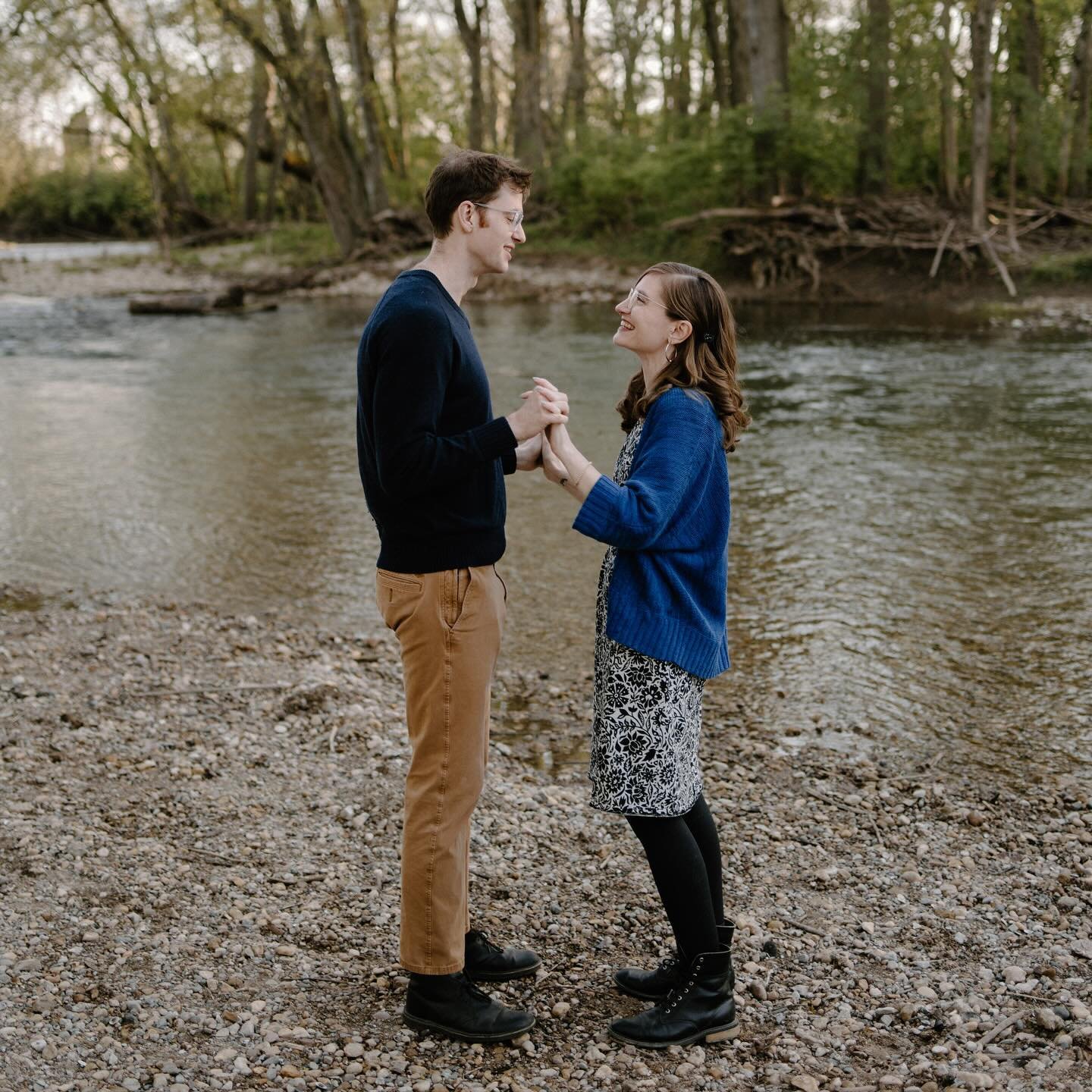 Allison &amp; Rick✨

My last 2024 engagement session! I made my way to one of my favorite Muncie locations, Marrow&rsquo;s Meadow, to capture Allison &amp; Rick. We looked for seashells, snuggled pups, and walked through fields of small wildflowers. 
