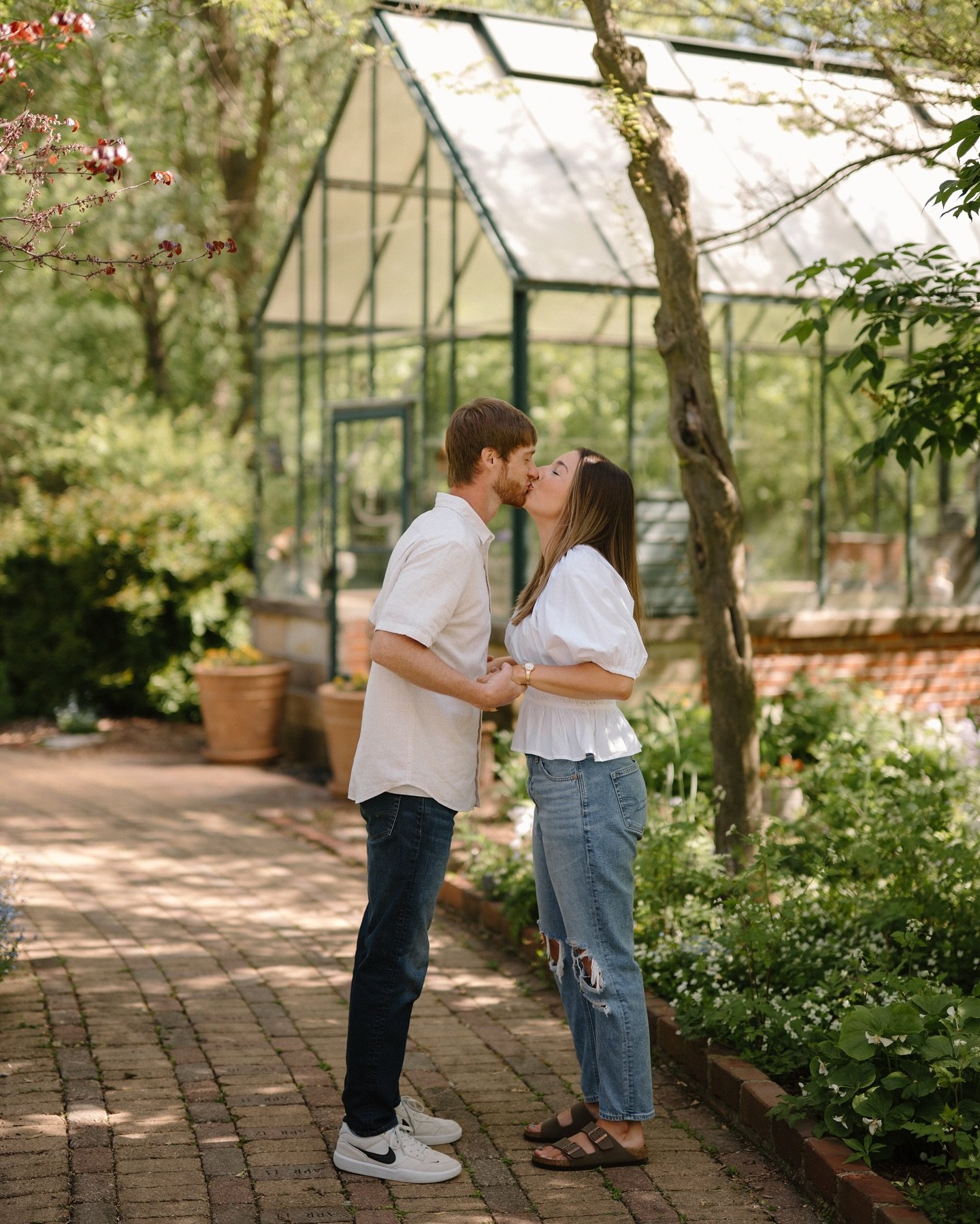 Annabelle &amp; Marcus ✨

A remote garden in the middle of country side Indiana- full of lush gardens, 1,000s of tadpoles, and a beautiful greenhouse of a backdrop 

SO freaking excited to celebrate these two next year 🤍

Keywords: 

2025 wedding, 2