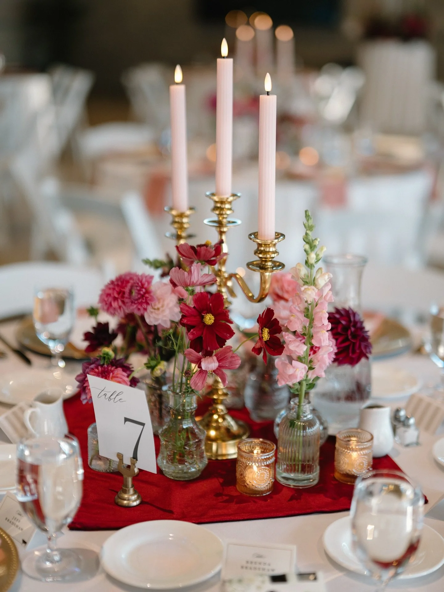 The grand reception reveal before guests arrive ✨

More to come of this gorgeous reception. The pinks and reds and the amount of detail that went into this look was unreal. What a team to pull this off!