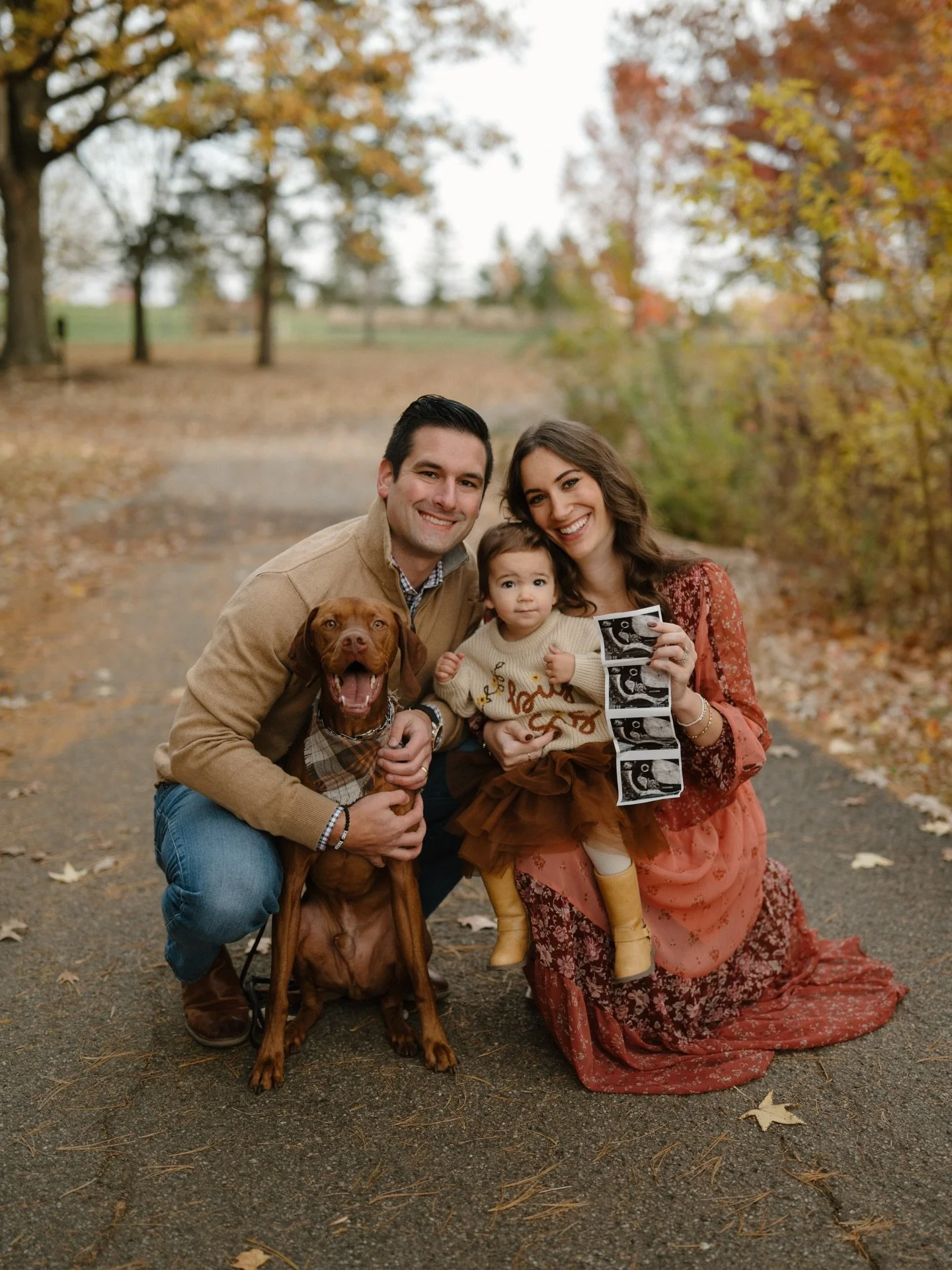 Someone&rsquo;s gonna be a big sister!! So excited for this growing family 🤍