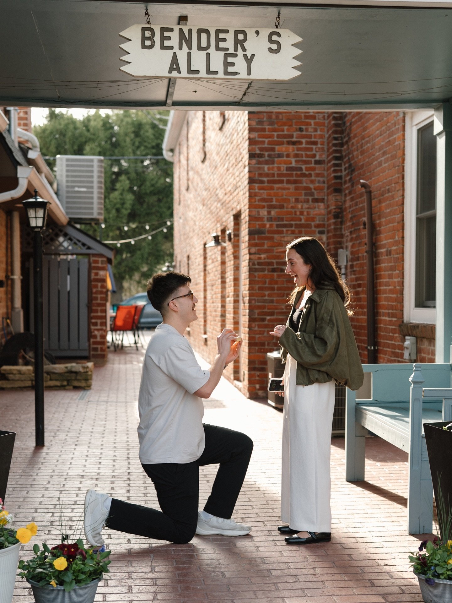 What&rsquo;s going on?? Mal &amp; Tommy are getting married!

Overjoyed for my cousin Tommy as he proposed to the best gal around. Felt so special to be a part of this surprise 🤍