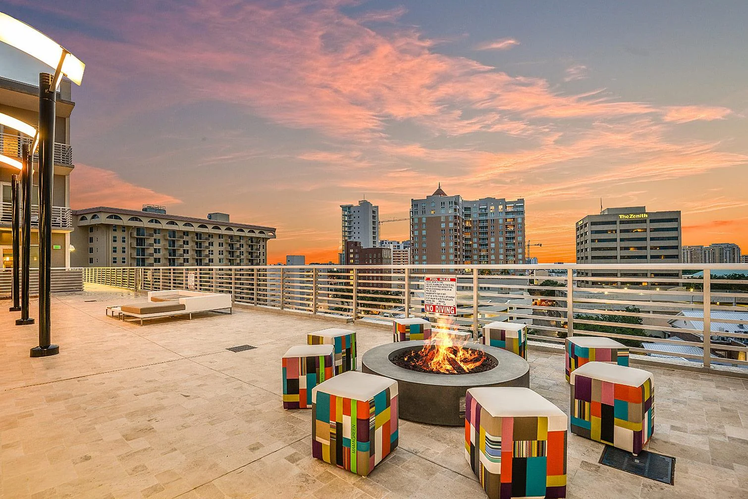 Pooldeck Firepit at Sunset