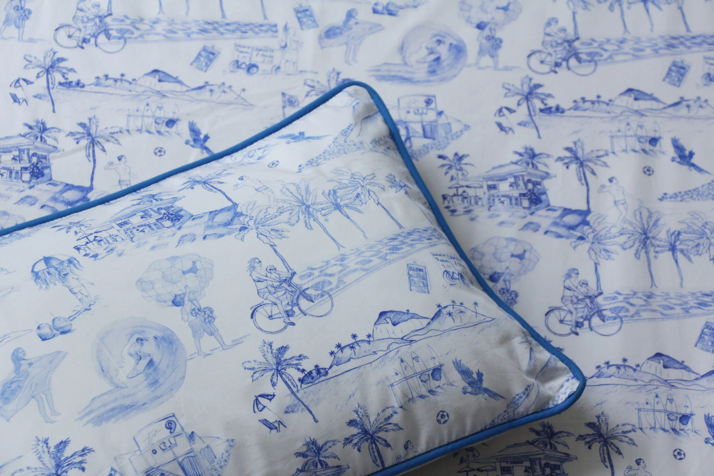 decopillow_ipanema_blue.jpg