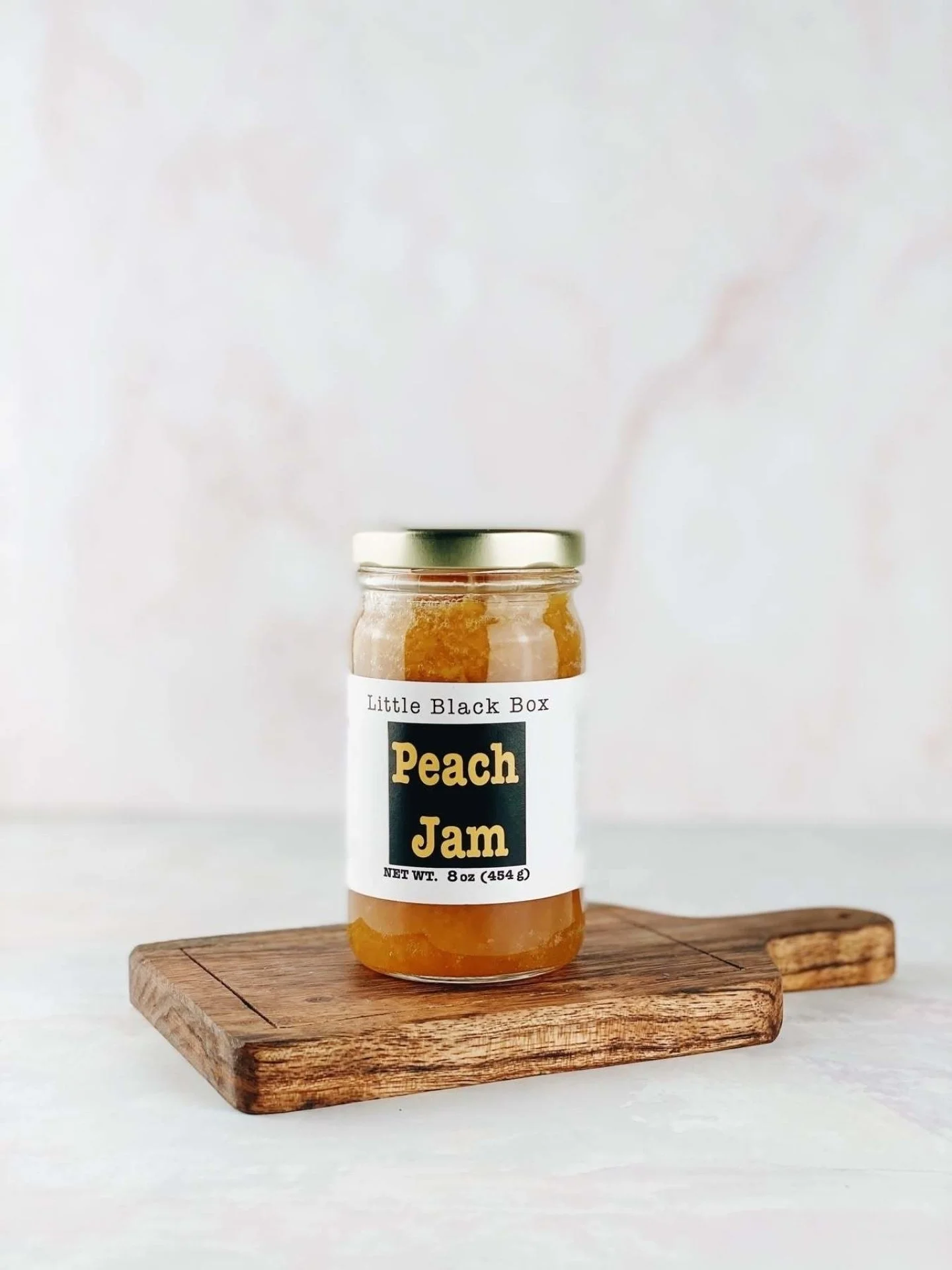 Made with love and packed with the taste of ripe, summer peaches. Small batch. Big peach flavor. Get creative and spread it on top of cream cheese &amp; enjoy!