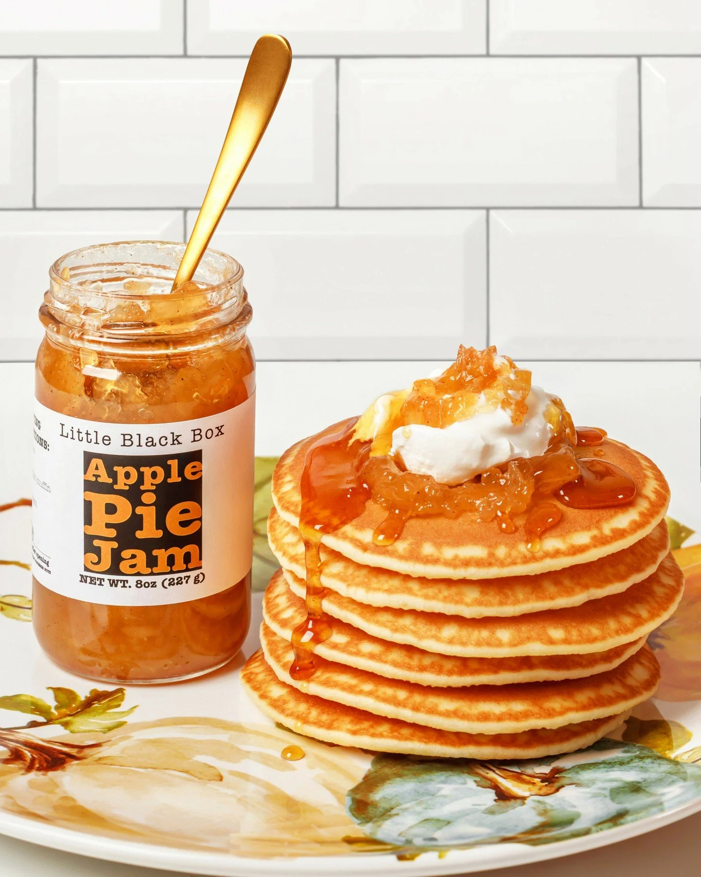 Your morning deserves a little main-character energy. ✨

Meet the easiest breakfast upgrade: warm, fluffy pancakes topped with Apple Pie Jam.

Or try it on a croissant, tucked inside a biscuit, spread over toast, or swirled into your morning oatmeal.