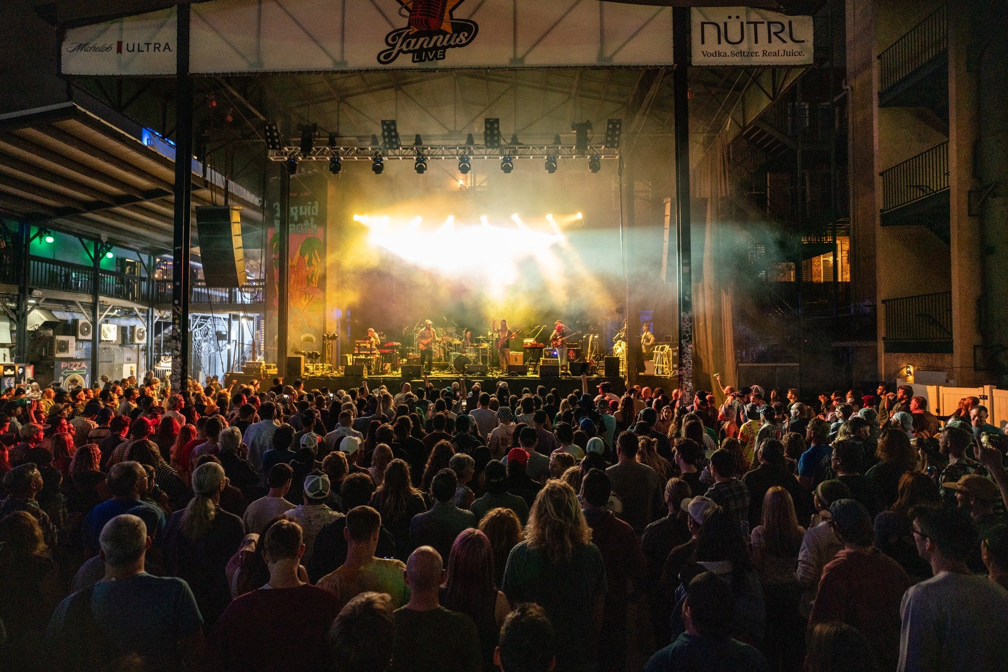 jannus crowd shot 204.jpg