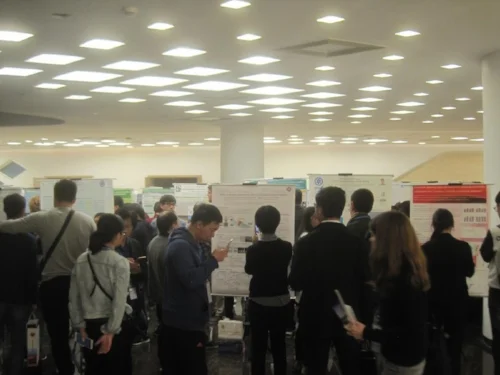 Participants enjoy a poster session at GSBC2. Photo credit E.Bach