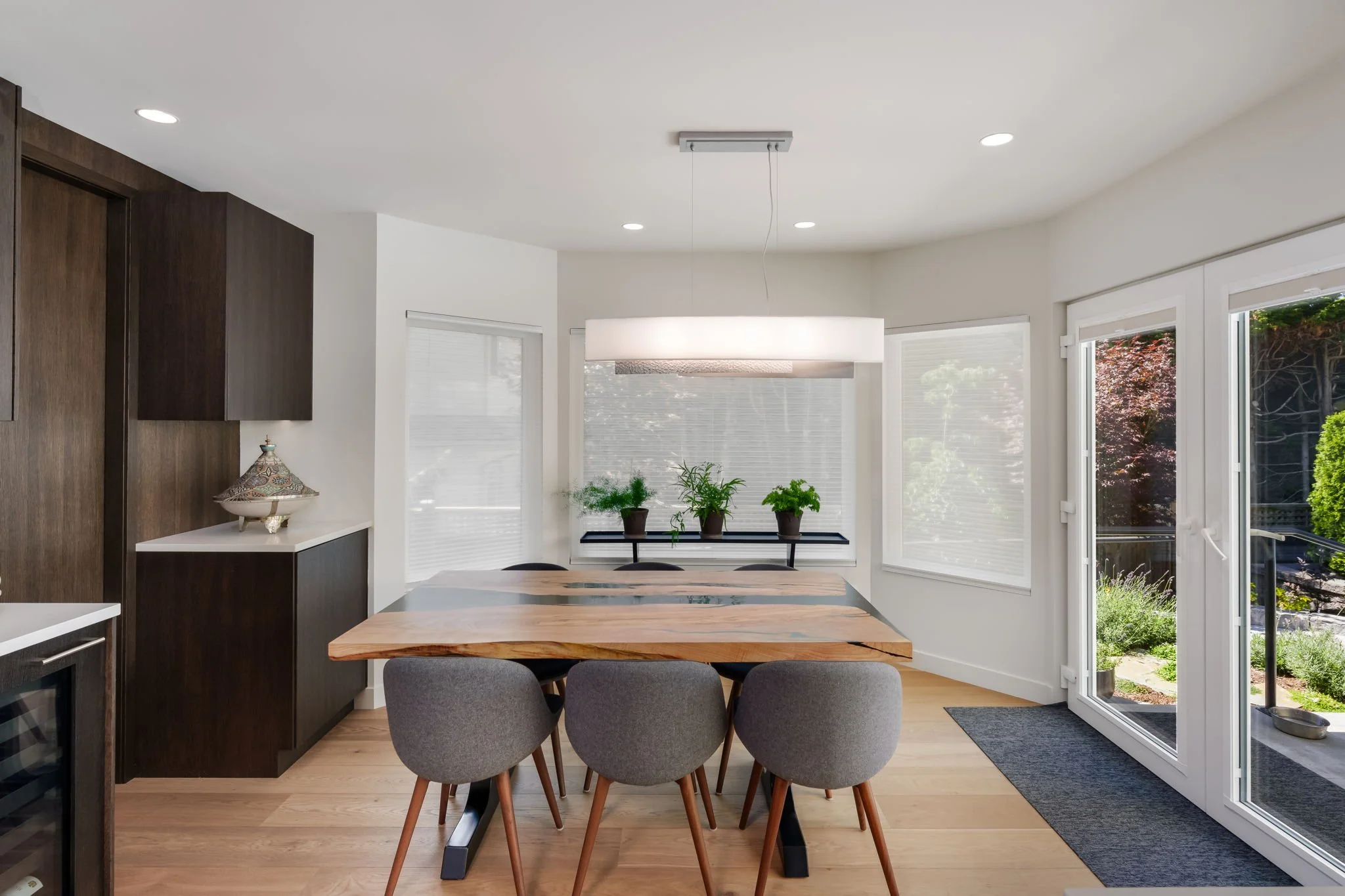 13-web-or-mls-13127 22a Ave_013.jpg