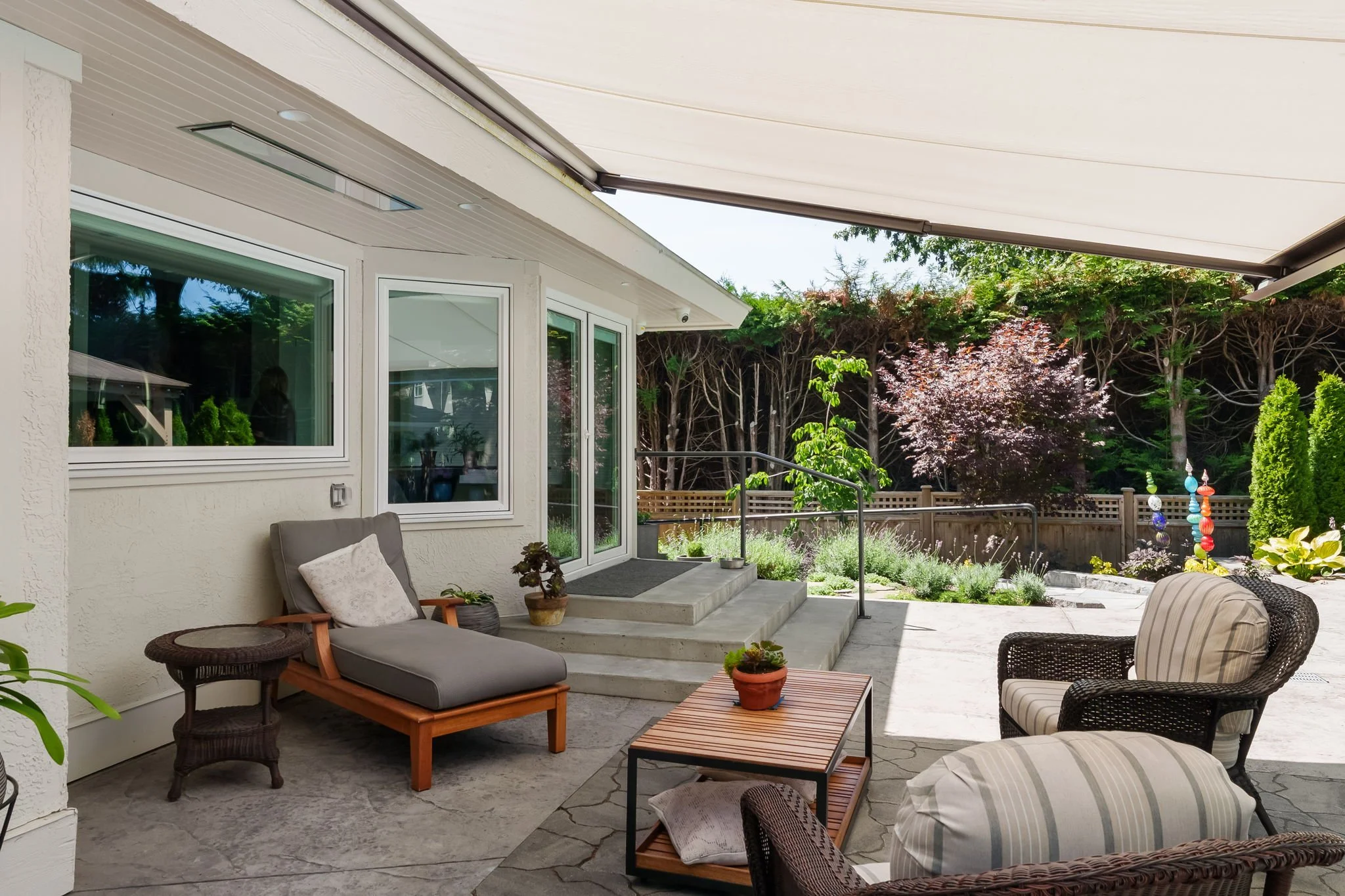 39-web-or-mls-13127 22a Ave_039.jpg