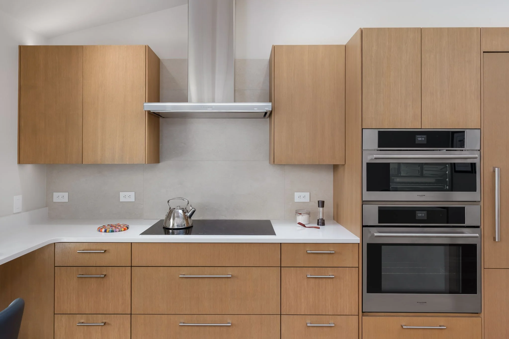 23-web-or-mls-13127 22a Ave_023.jpg