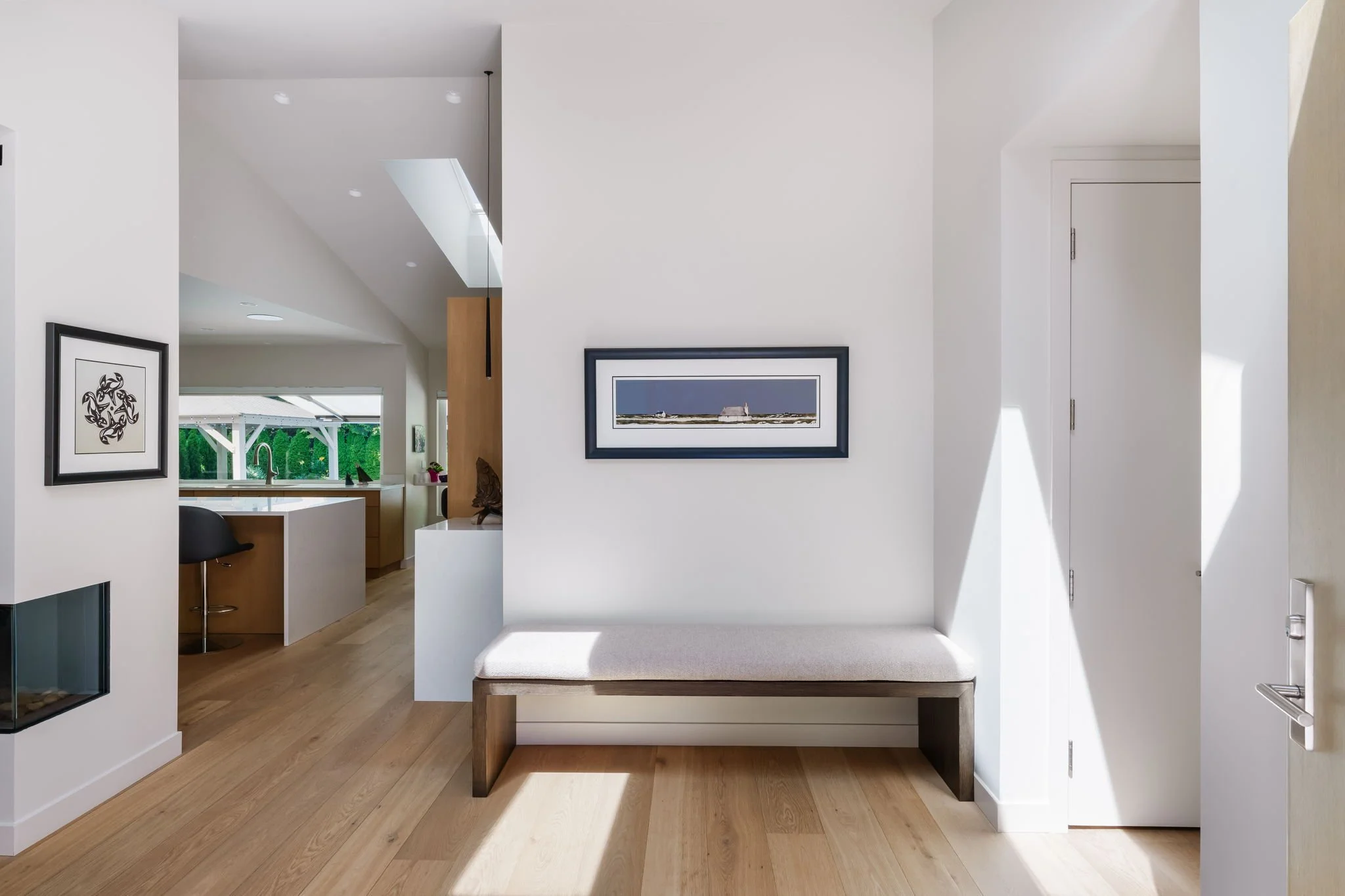 9-web-or-mls-13127 22a Ave_009.jpg