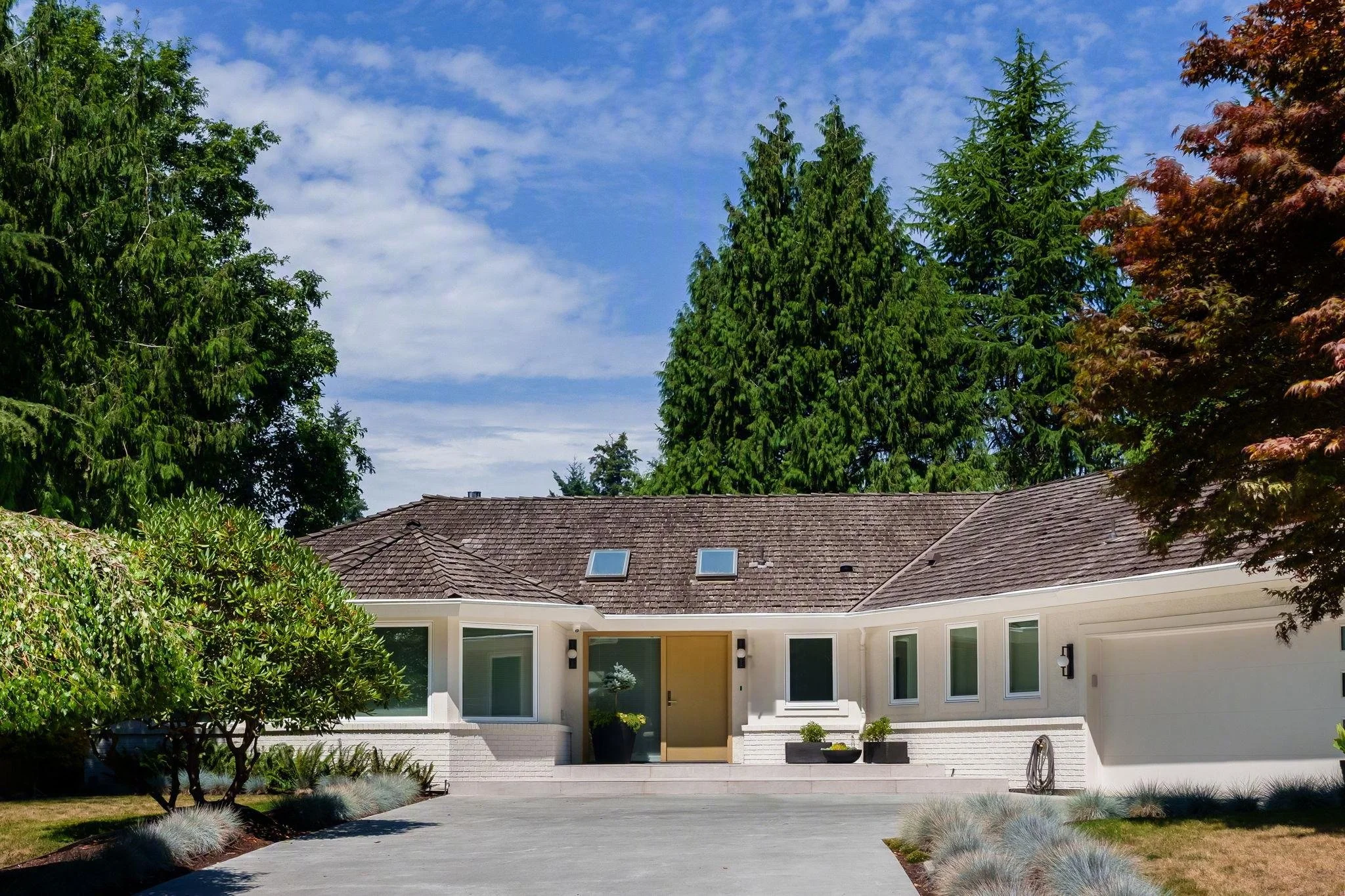 4-web-or-mls-13127 22a Ave_004 -address edit.JPG