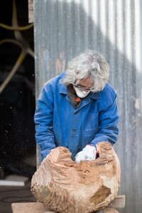 Kerstin Thomas in Woodcarving Course