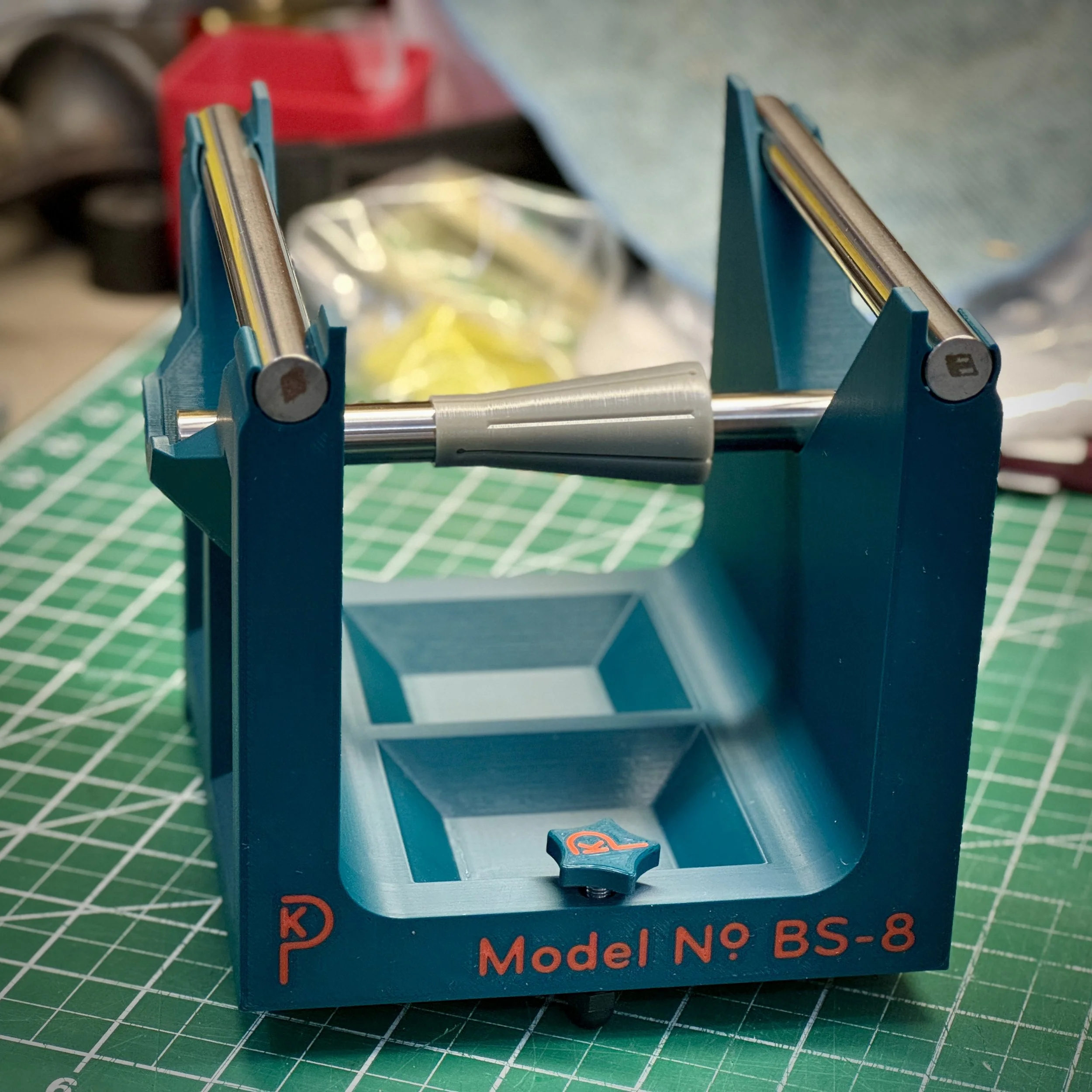 BS-8 Balancing Stand