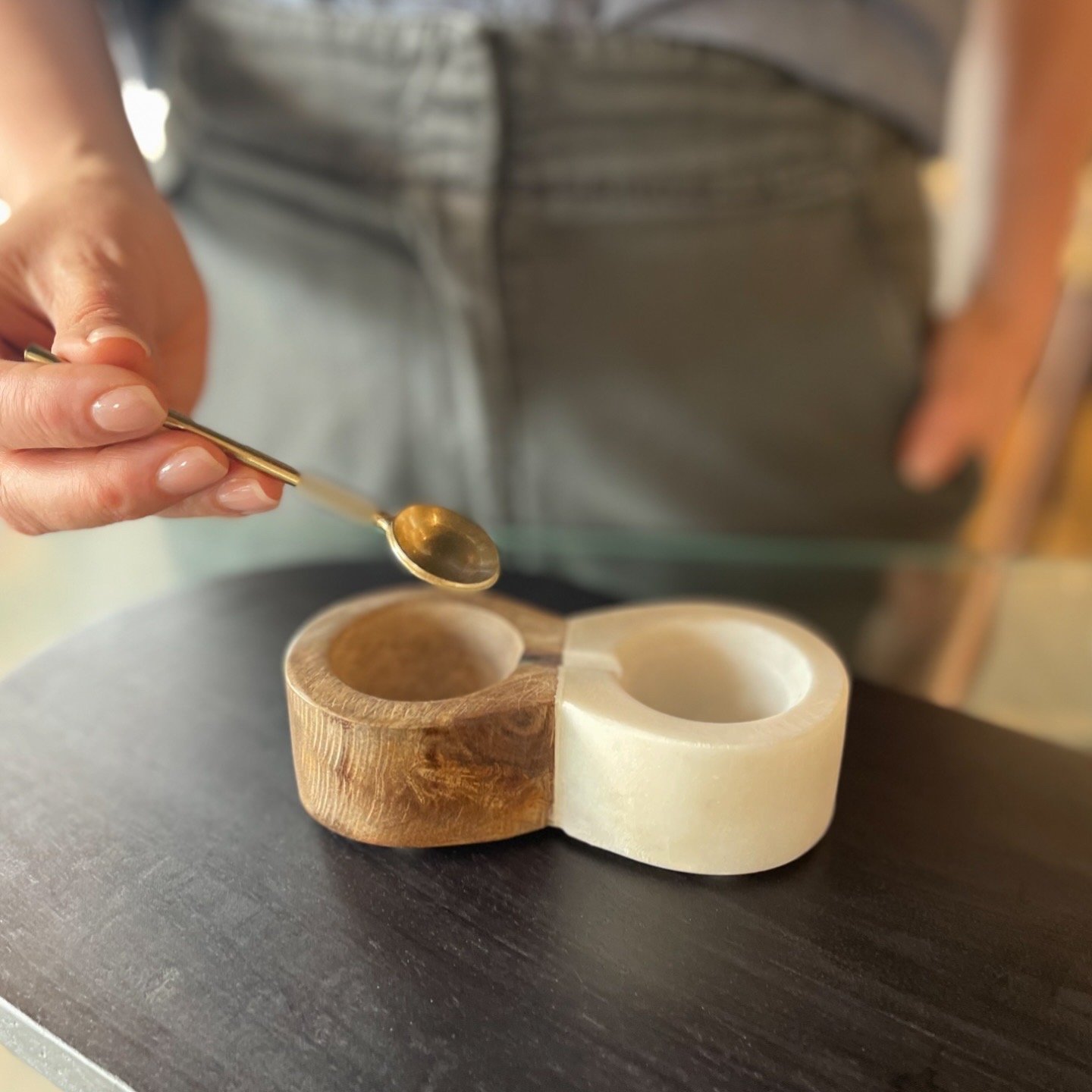 Mango Wood + Marble Pinch Pots w/ Golden Spoon