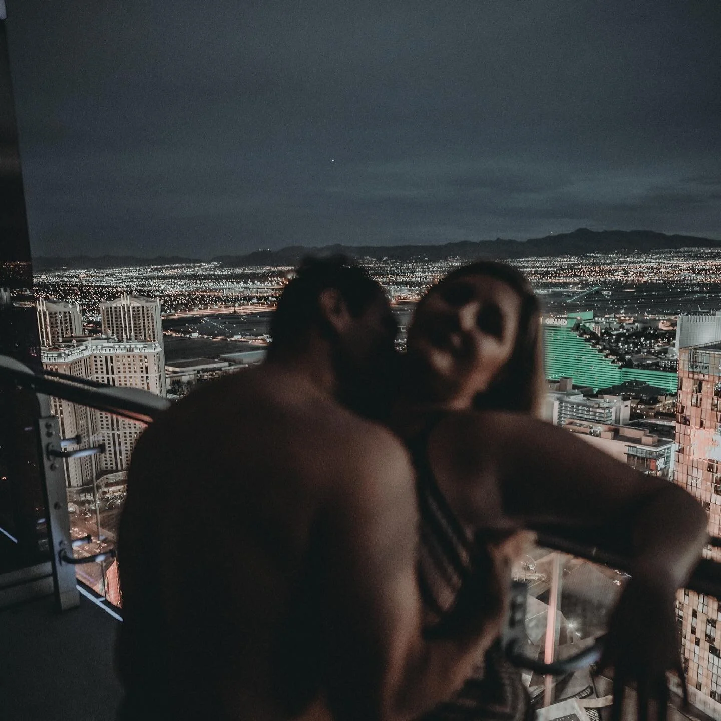 Tonight I will be posting the details for the Vegas boudoir marathon!!! 
Be sure to have notifications turned on for the page!!! You won&rsquo;t want to miss it! 
It&rsquo;s for sure going to sell out ASAP! I already know people that have been itchin