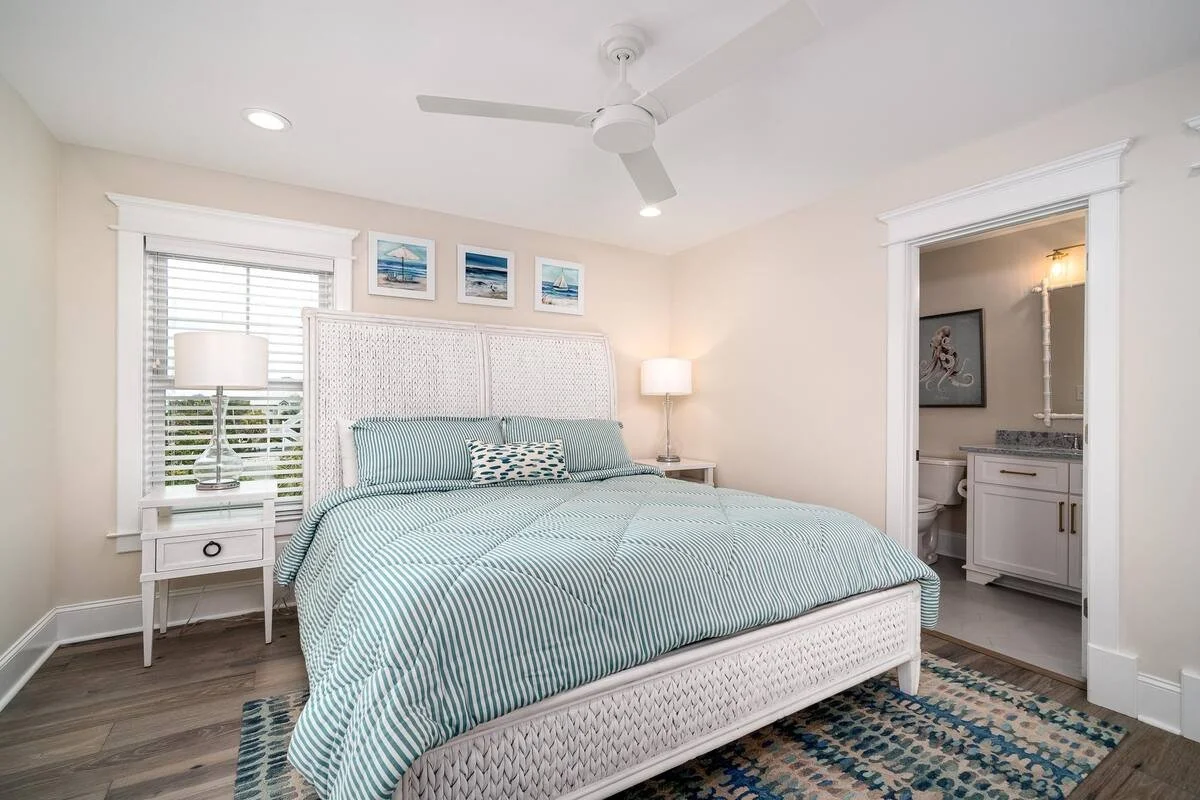 another bedroom .jpeg