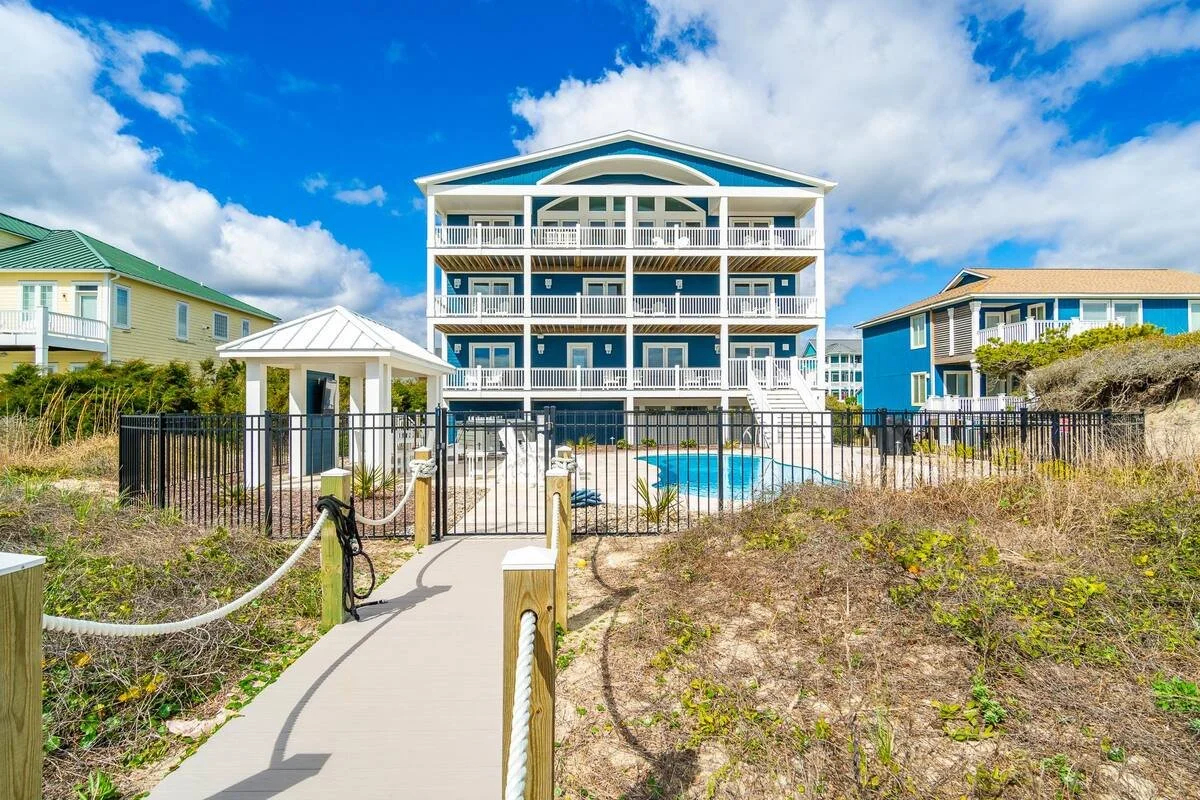 outside front again .jpeg