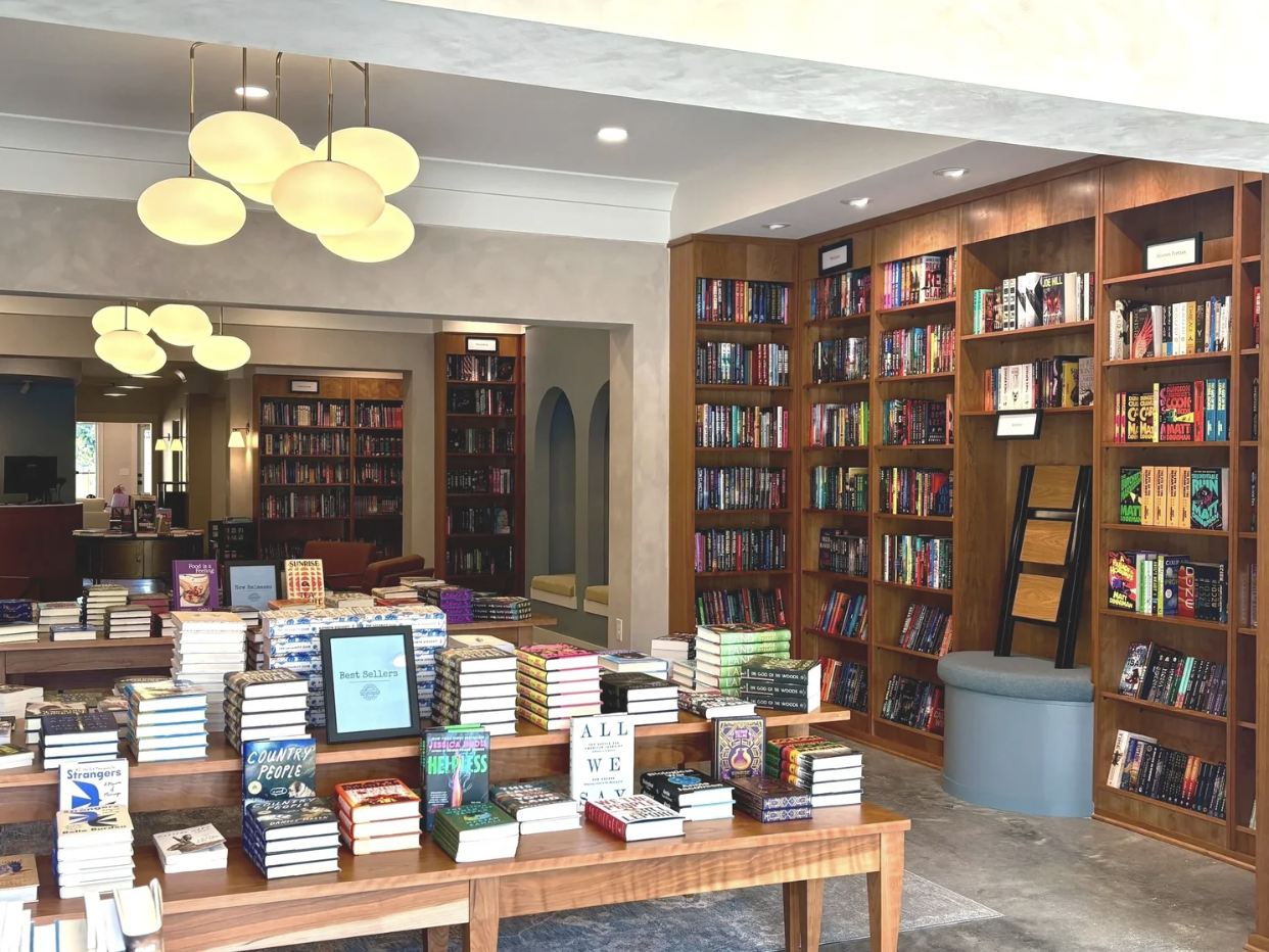 Pause &amp; Presence: A Pop-Up Meditation Workshop at Watermark Books 