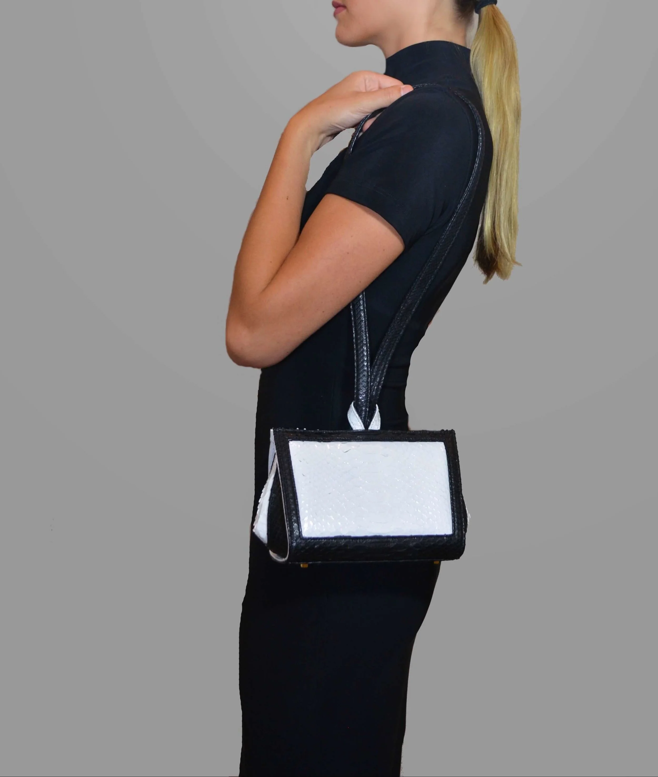 Pouch2.jpg