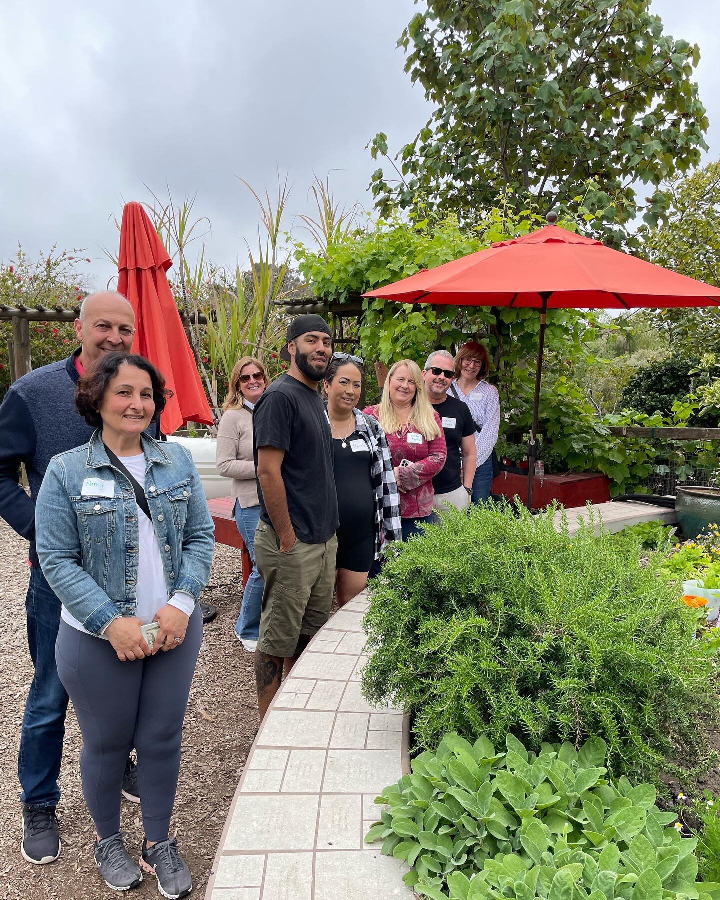 We had another wonderful workshop at the San Diego Botanic Garden! These monthly classes empower people to grow and preserve their own food, and donate their excess garden produce to help nourish neighbors in need. 
#GROWFOOD #ENDHUNGER #SAVETHEPLANE