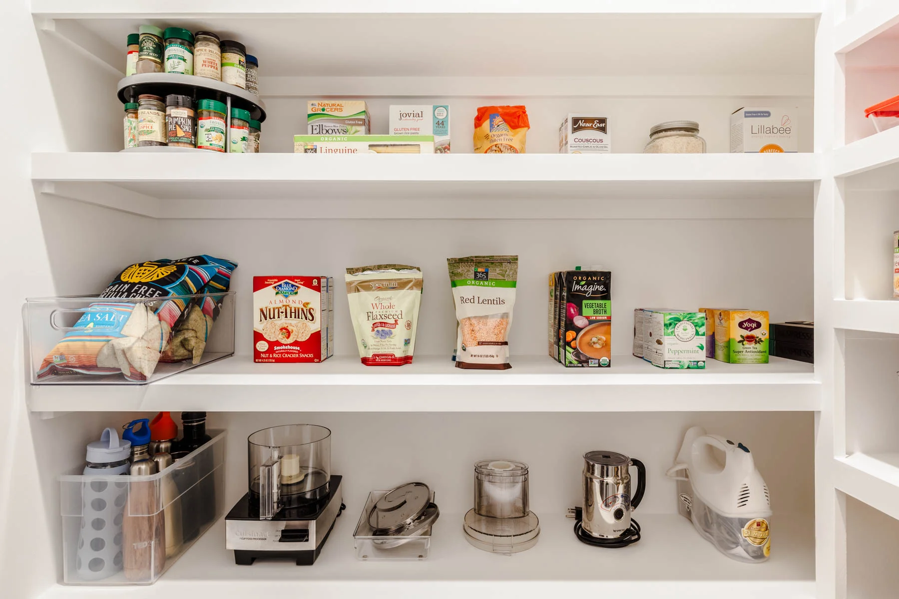 640-Hawthorne-Kitchen-Pantry-Detail5.jpg