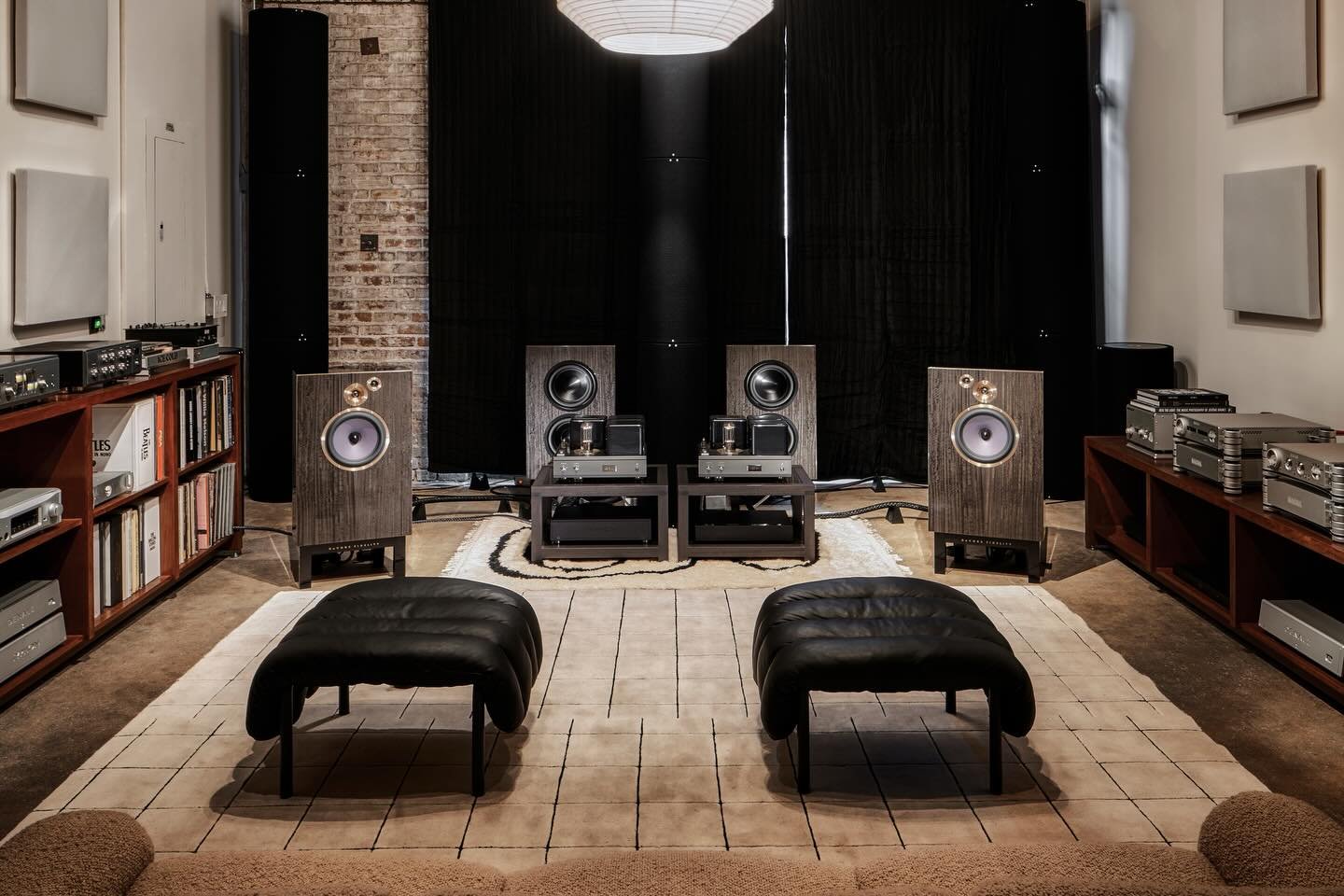 Come by, say hi-fi.

DeVore O/Ref + Nagra Reference + Shindo.