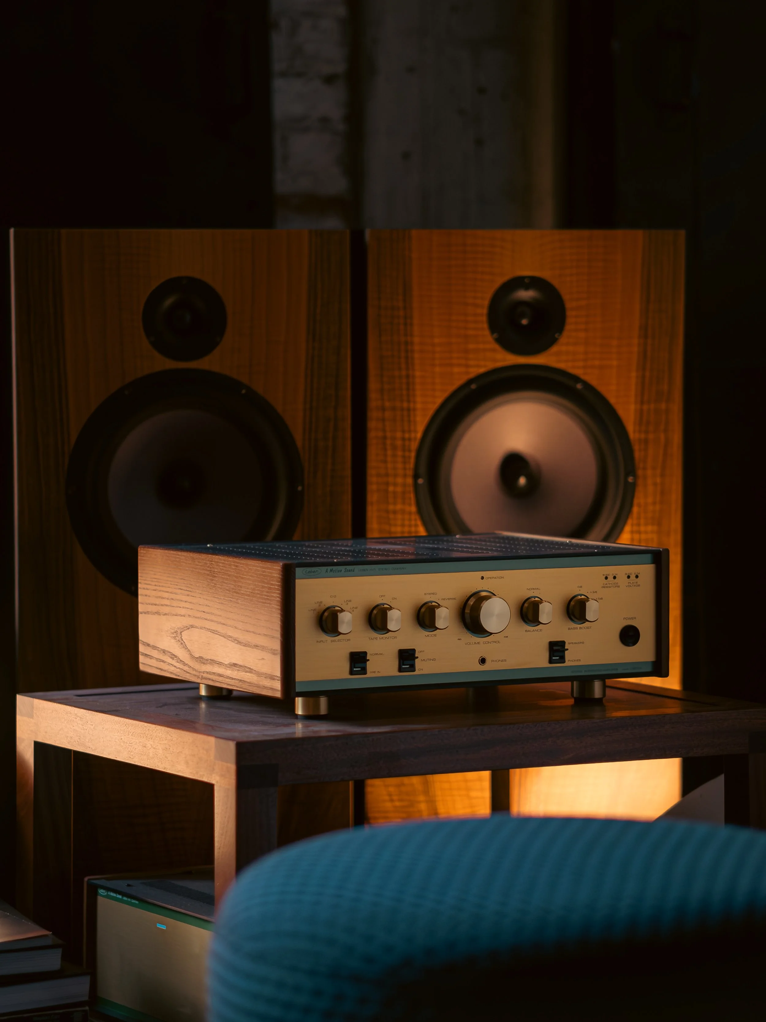 It&rsquo;s something old, something new, nothing blue | DeVore + Leben | Western Acoustics + Marantz |  Shindo Laboratory, RSL, Airtight | OJAS + Accuphase

📷 @jason._.flynn