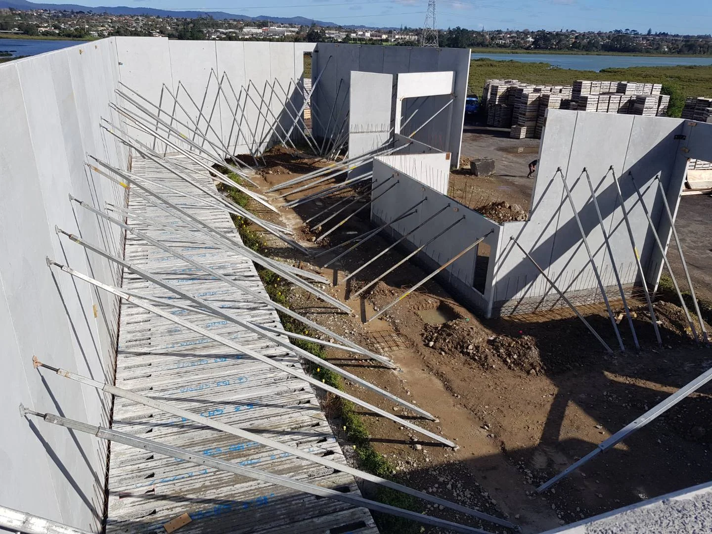 Replaces Harbour Bridge photo.jpeg