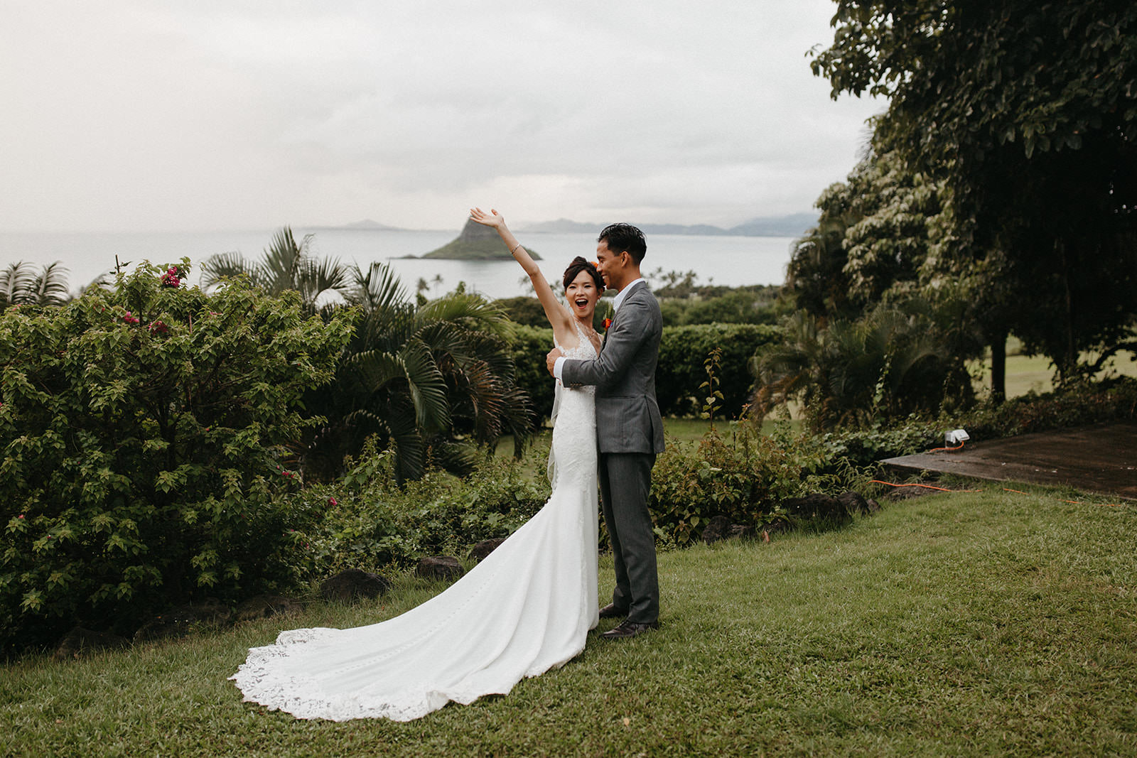 Kualoa_Hawaii_wedding_paliku30.jpg