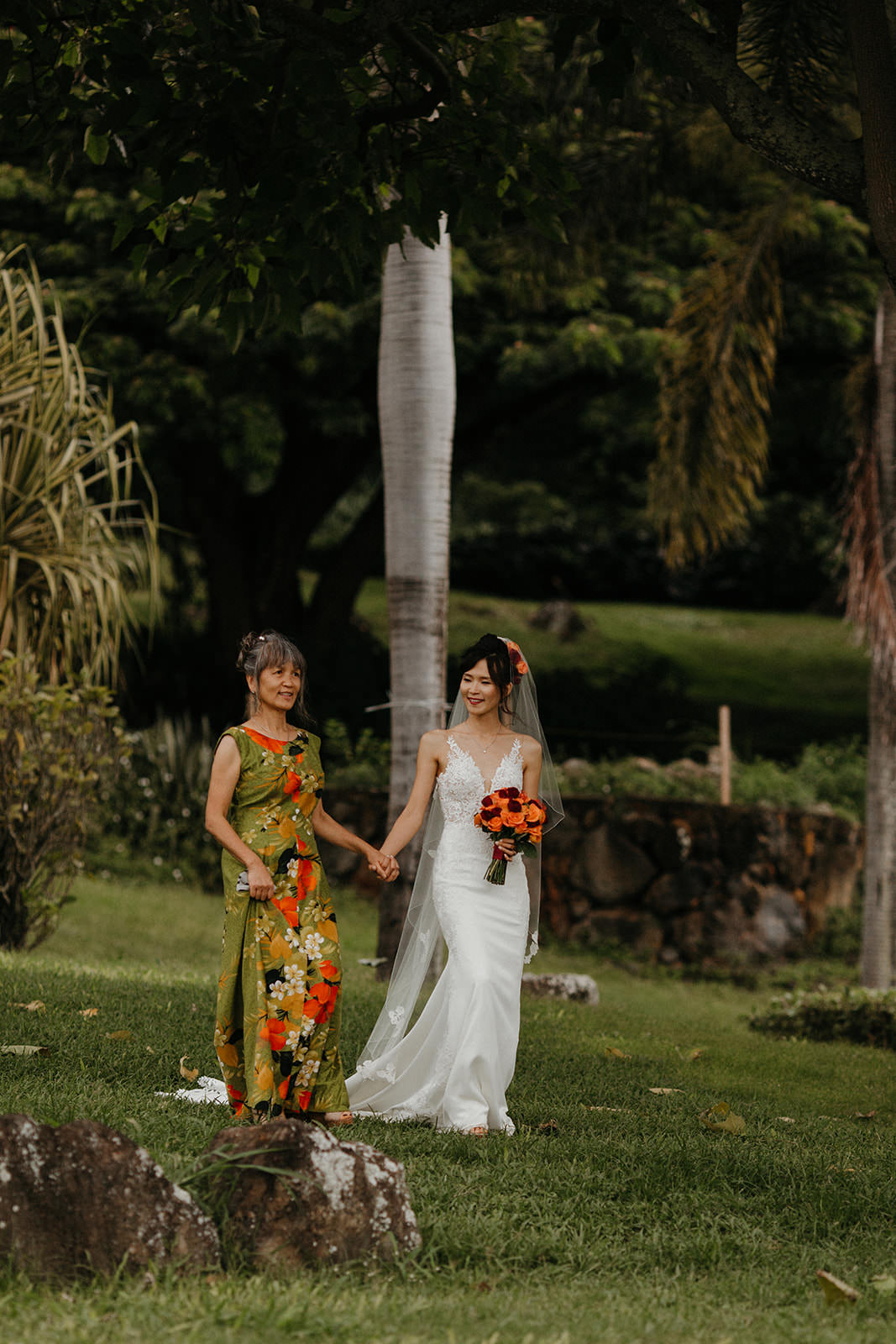 Kualoa_Hawaii_wedding_paliku24.jpg