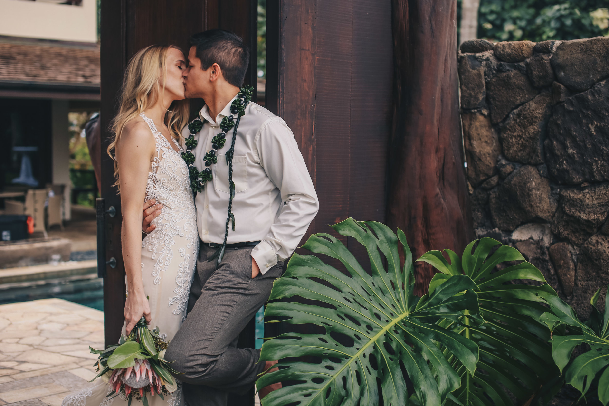 Levi and Courtney Hawaii Wedding 3.jpg