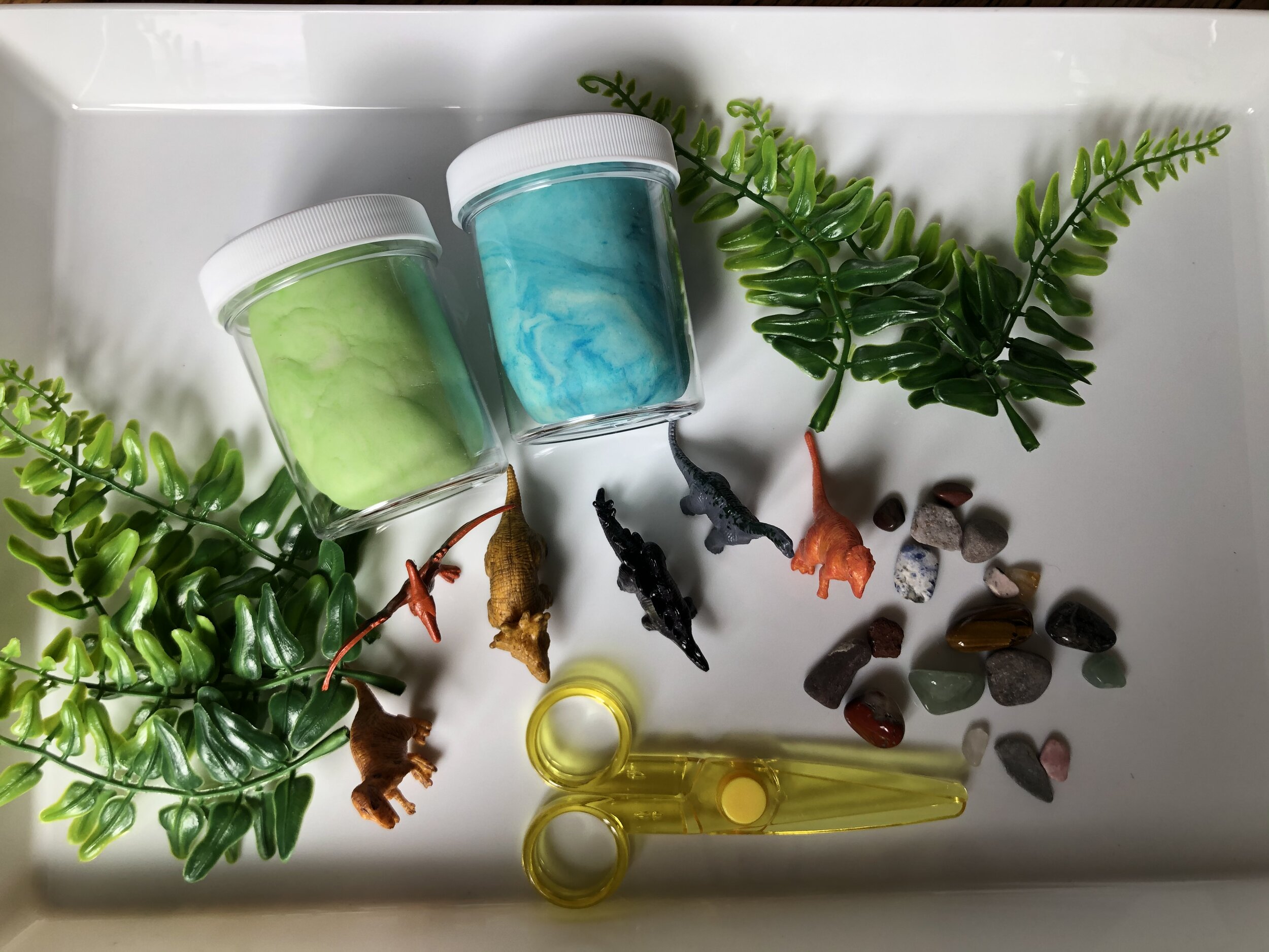 dinosaur play dough kit