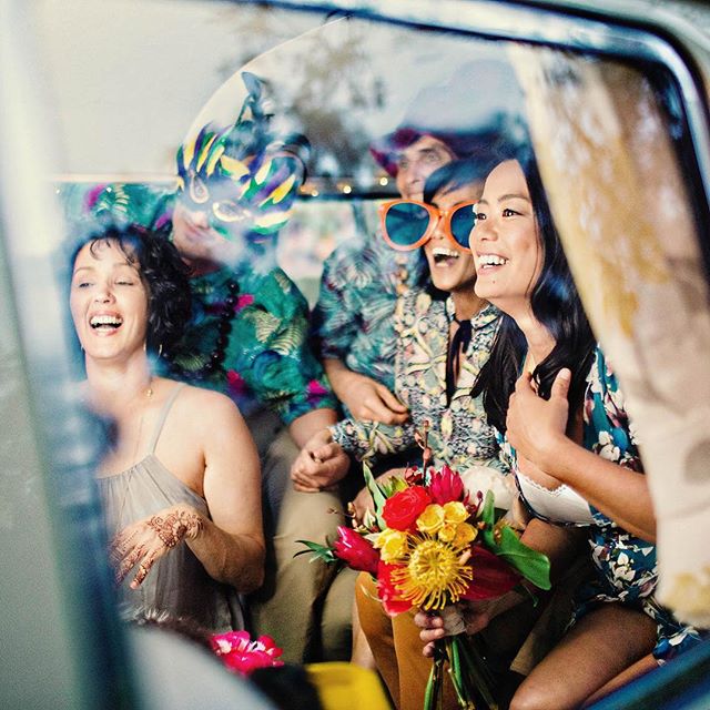 Yea for the weekend! @alohasplitty @blissinbloom @flowermeprettyllc @hawaiiislandevents @kahenacinema @fletchphotography .
.
.
.
#alohasplitty #photobus #hawaiiphotobus #bigislandphotobus #photobushawaii #photobooth #vintagephotobus #vwbus #vwbusboot