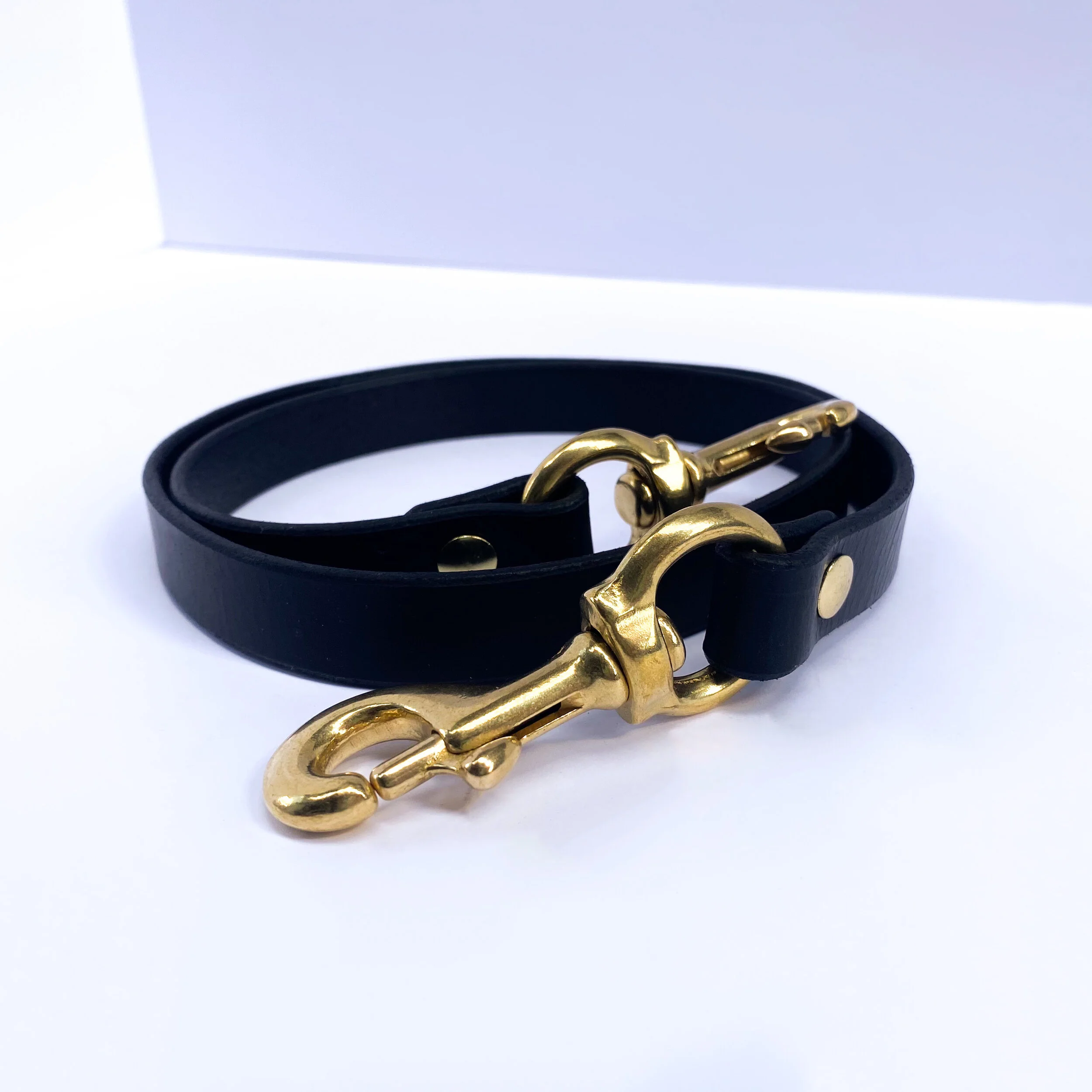 Cross-body Lead Attachment