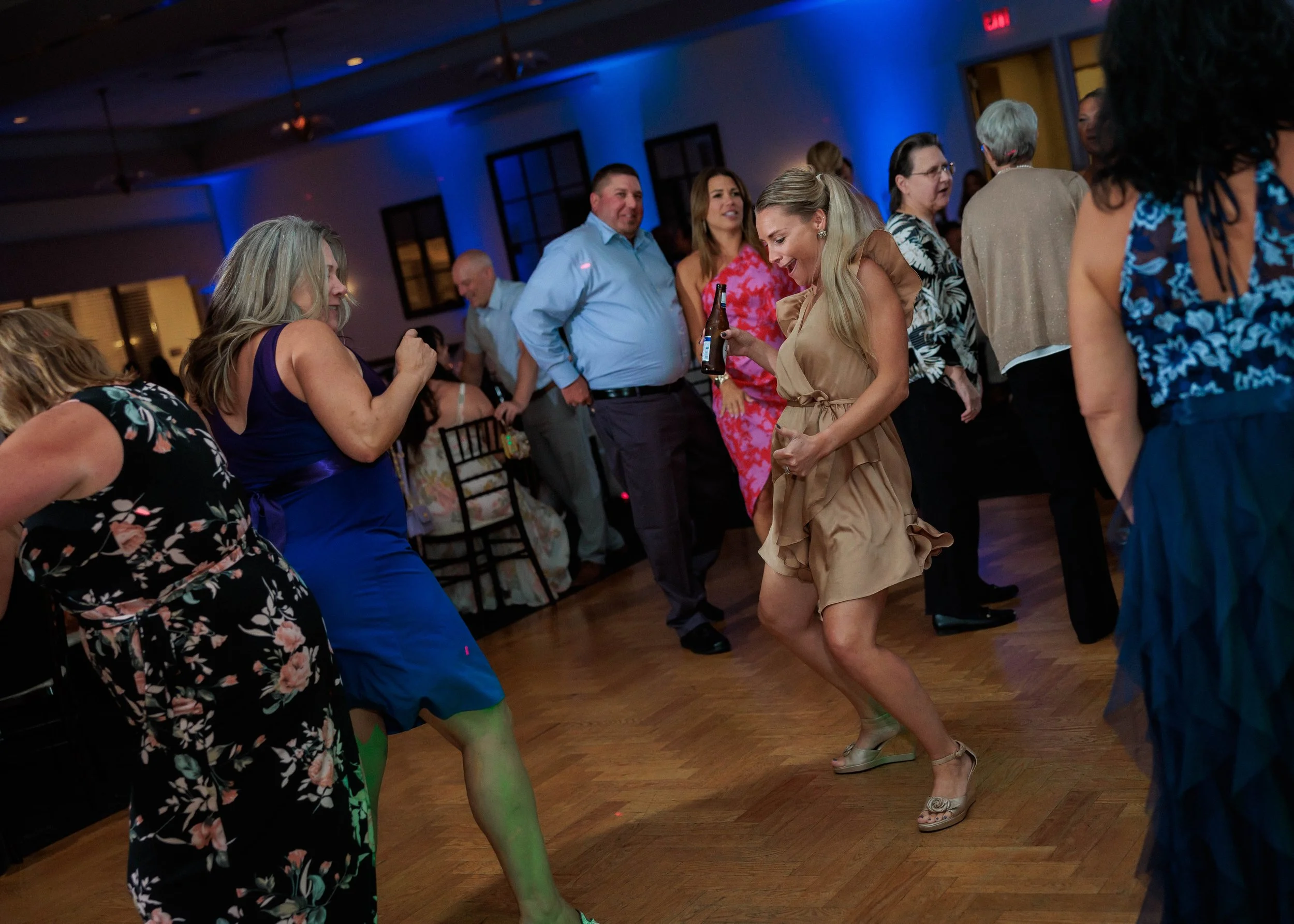 Christina and Tim's September Wedding at Castleton in Windham, NH ...